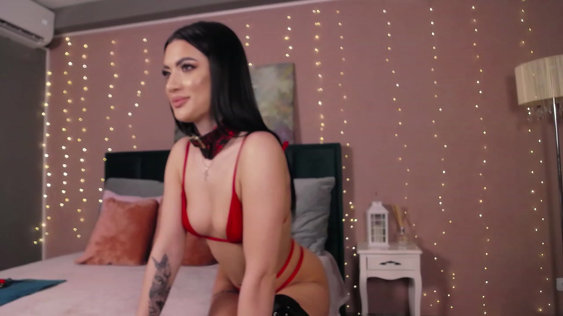Gallery image thumbnail from SinfullSecret's myfreecams stream on, 02/24/2023, 13:29 image 3 of 20
