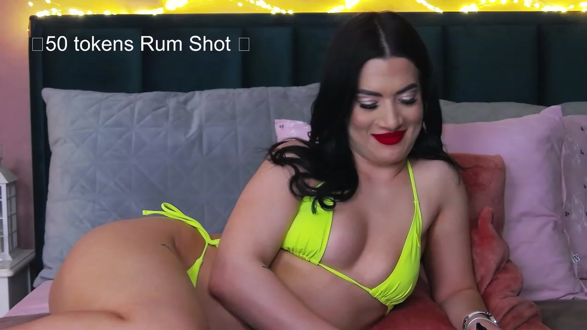 Gallery image thumbnail from SinfullSecret's myfreecams stream on, 04/18/2023, 12:33 image 6 of 20