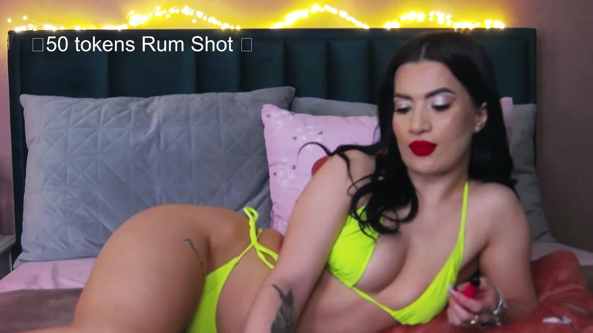 Gallery image thumbnail from SinfullSecret's myfreecams stream on, 04/18/2023, 12:33 image 20 of 20