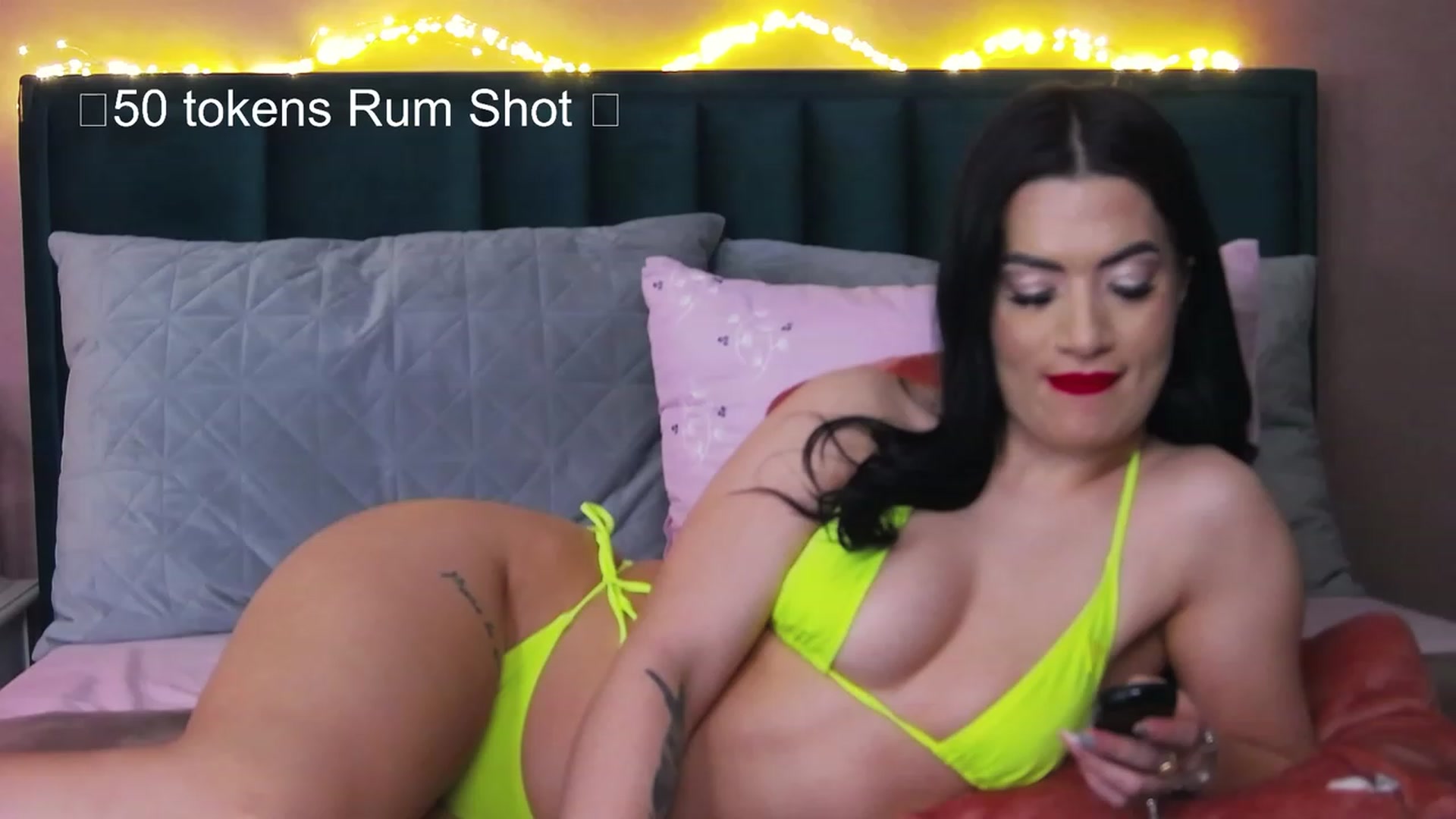 Gallery image thumbnail from SinfullSecret's myfreecams stream on, 04/18/2023, 12:33 image 19 of 20