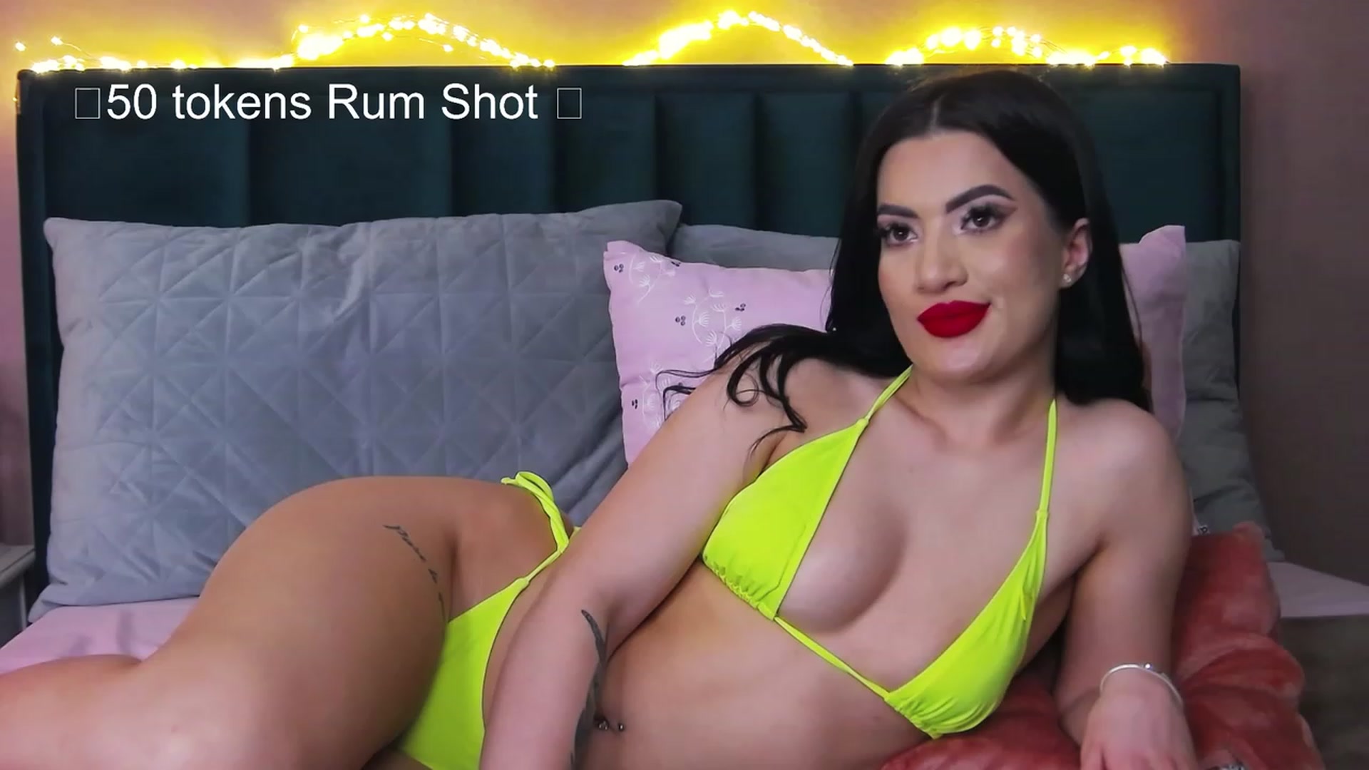 Gallery image thumbnail from SinfullSecret's myfreecams stream on, 04/18/2023, 12:33 image 17 of 20