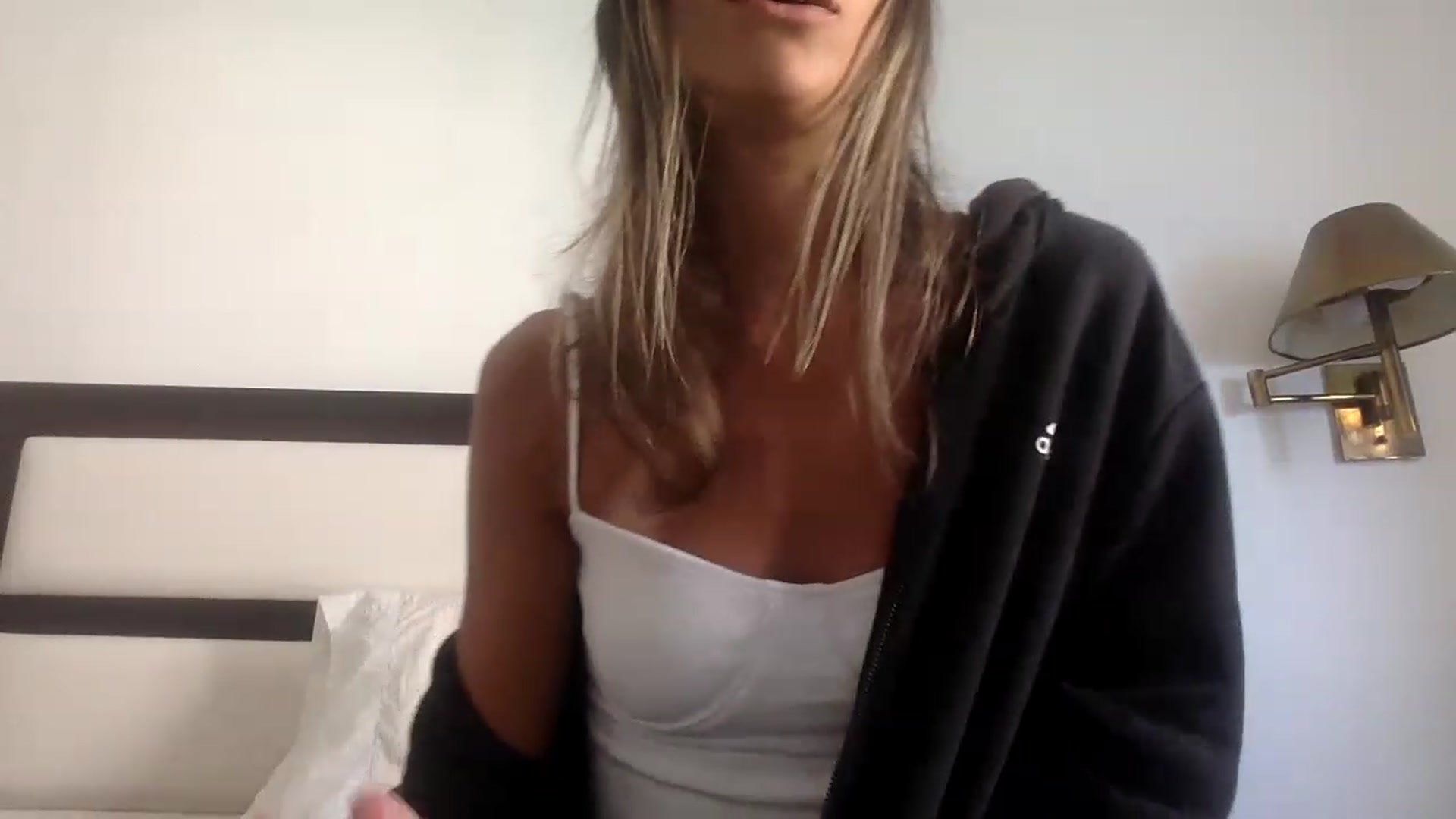 Gallery image thumbnail from Sinfuly_Sweet's myfreecams stream on, 01/16/2023, 20:56 image 6 of 20