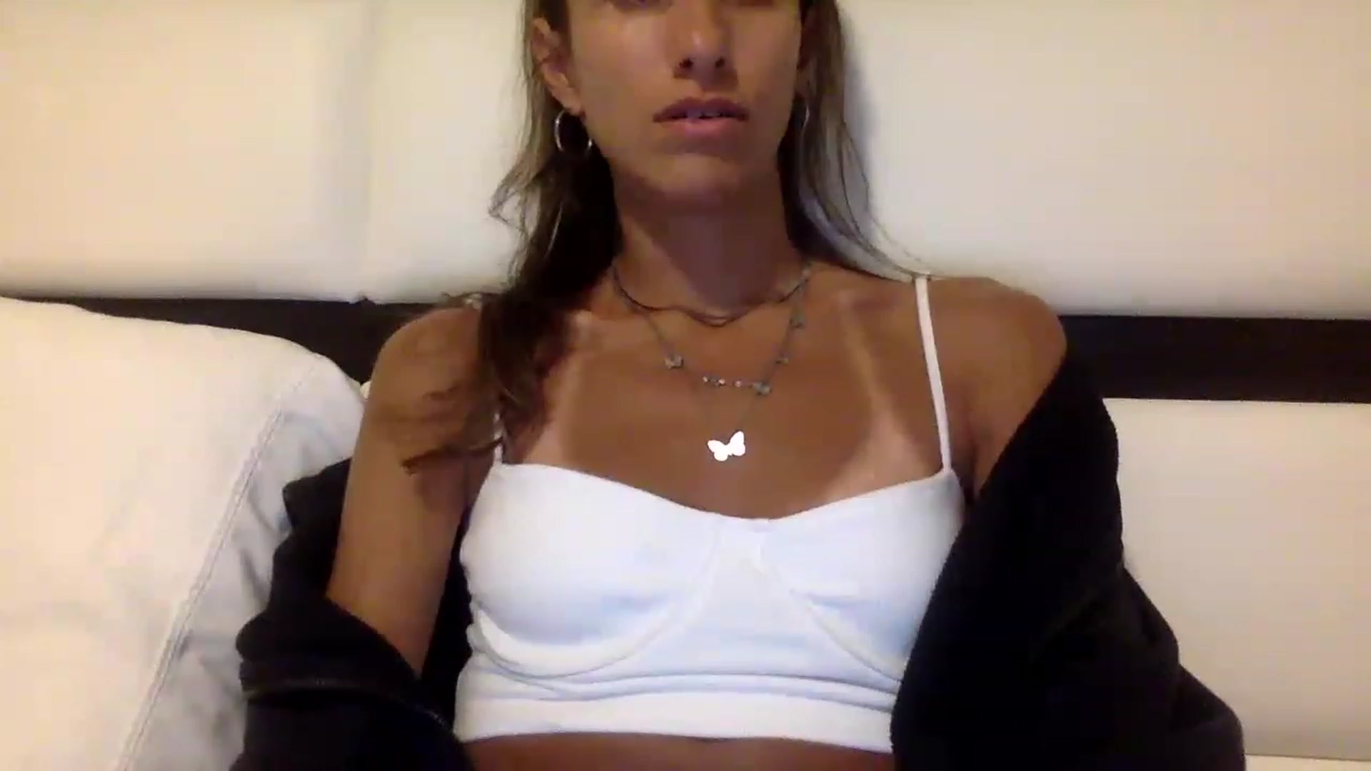 Gallery image thumbnail from Sinfuly_Sweet's myfreecams stream on, 01/17/2023, 01:00 image 4 of 20