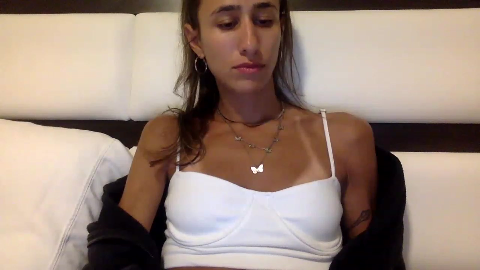 Gallery image thumbnail from Sinfuly_Sweet's myfreecams stream on, 01/17/2023, 01:00 image 9 of 20