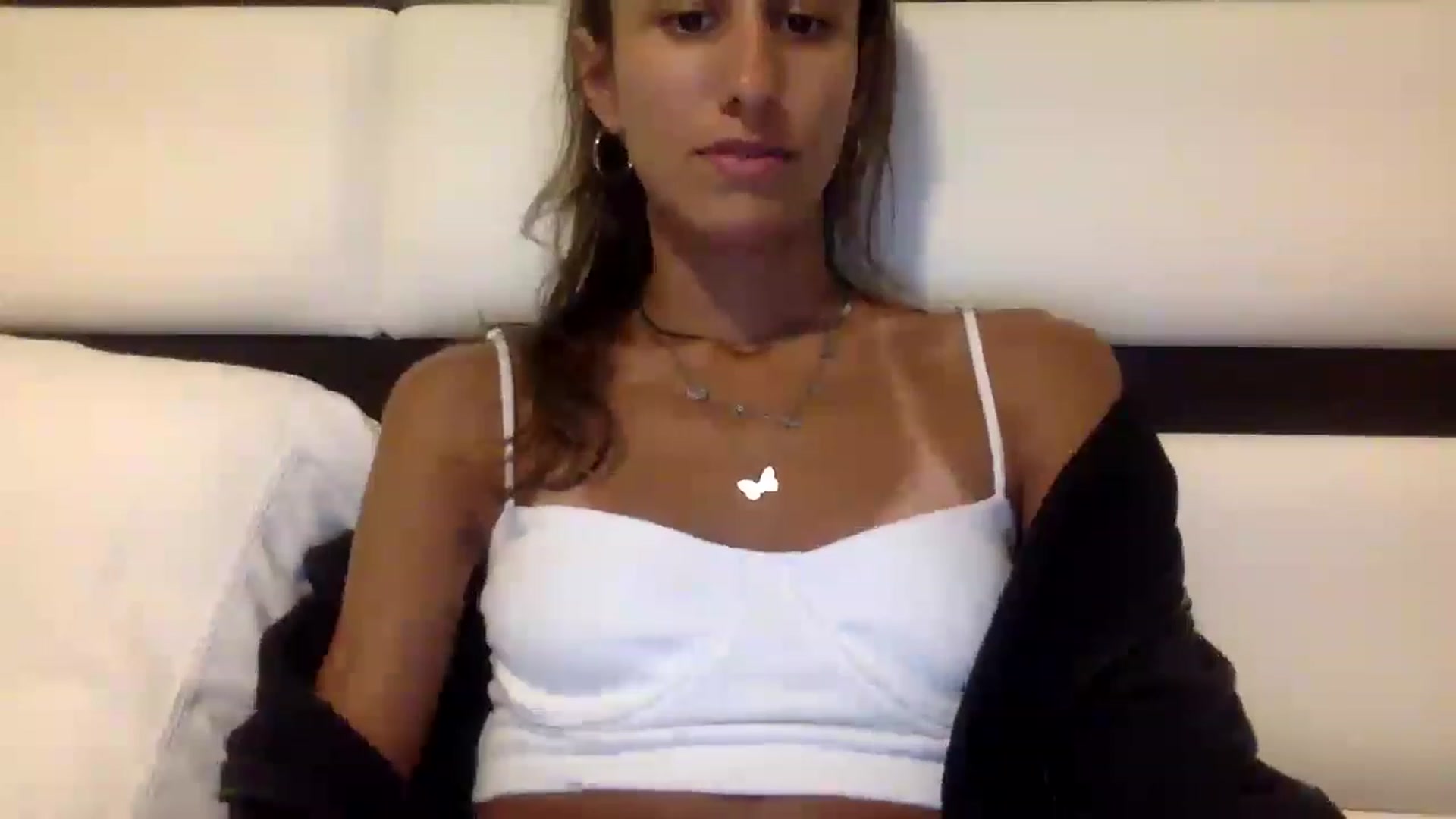 Gallery image thumbnail from Sinfuly_Sweet's myfreecams stream on, 01/17/2023, 01:00 image 18 of 20