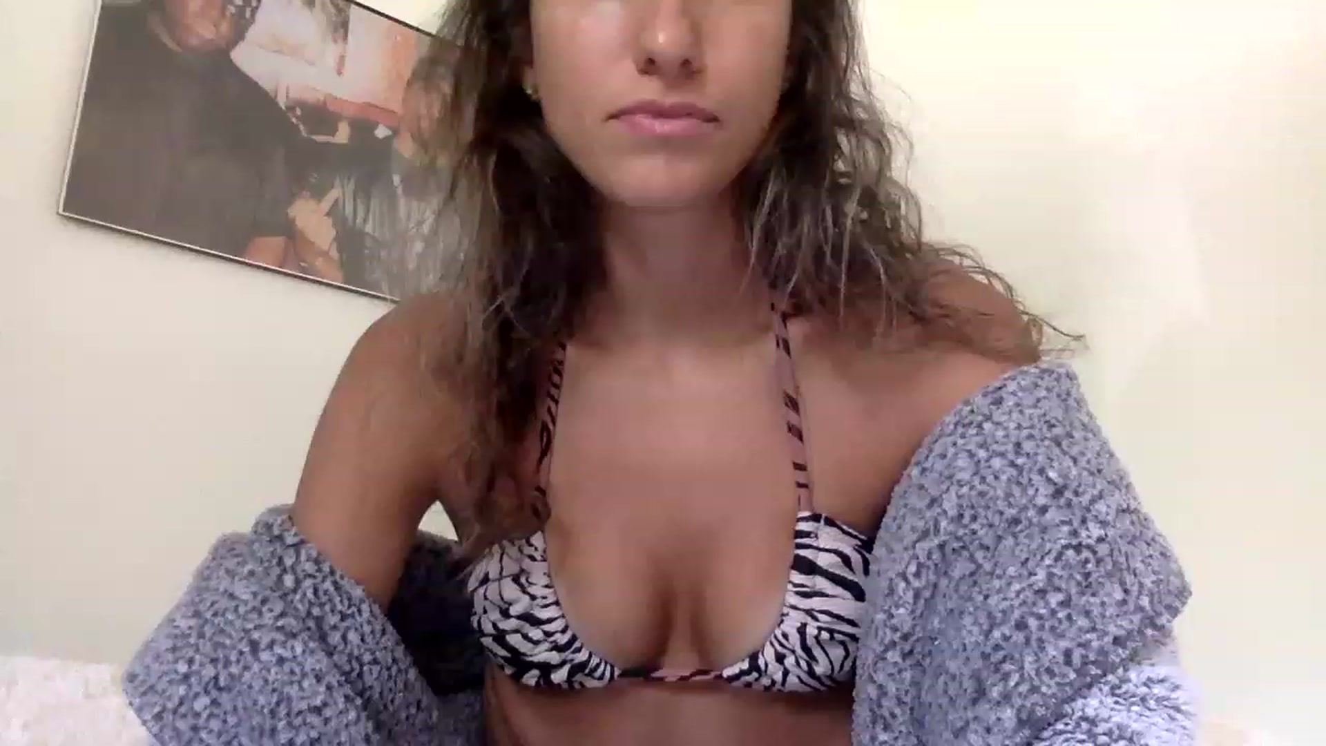 Gallery image thumbnail from Sinfuly_Sweet's myfreecams stream on, 07/16/2023, 20:00 image 16 of 20
