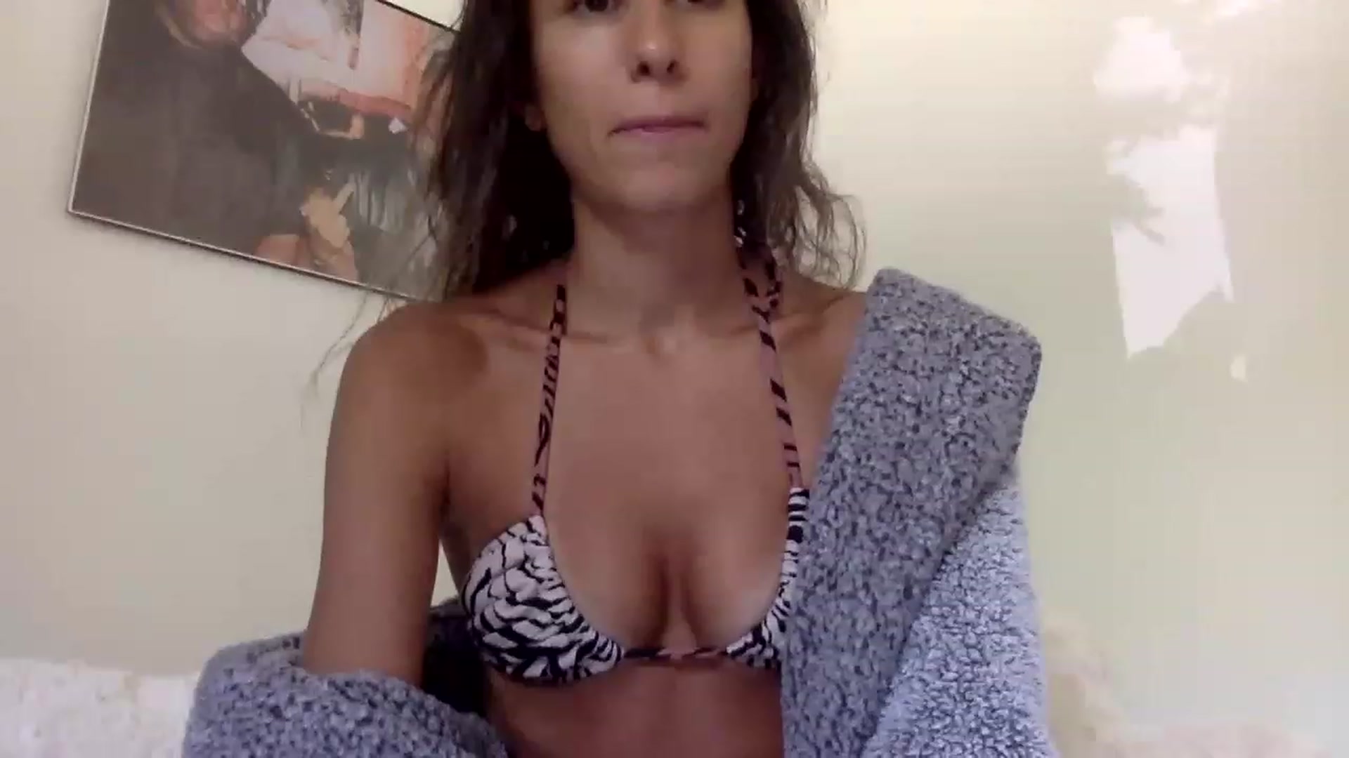 Gallery image thumbnail from Sinfuly_Sweet's myfreecams stream on, 07/16/2023, 20:00 image 5 of 20
