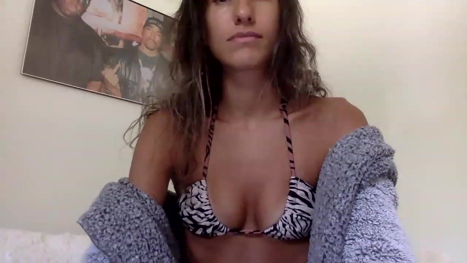 Gallery image thumbnail from Sinfuly_Sweet's myfreecams stream on, 07/16/2023, 20:00 image 12 of 20