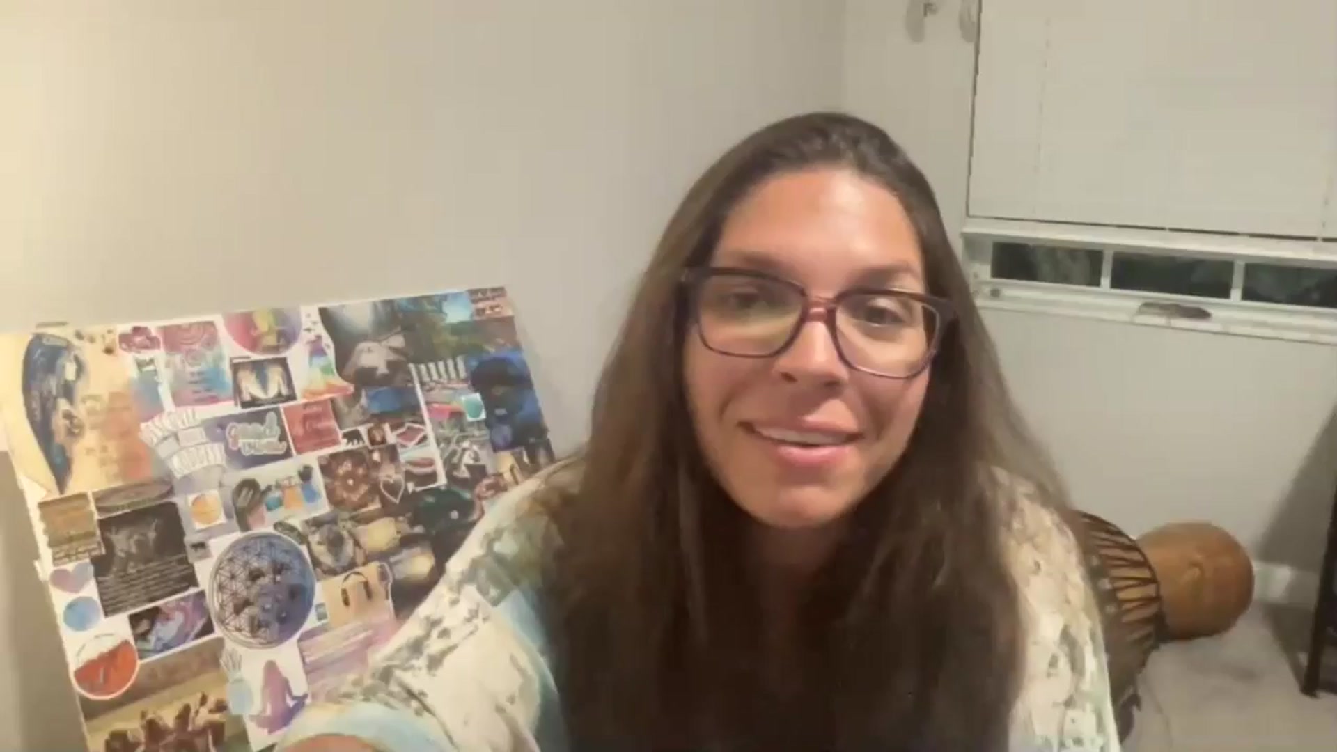 Gallery image thumbnail from SingingSmiles's myfreecams stream on, 06/23/2024, 02:06 image 2 of 20