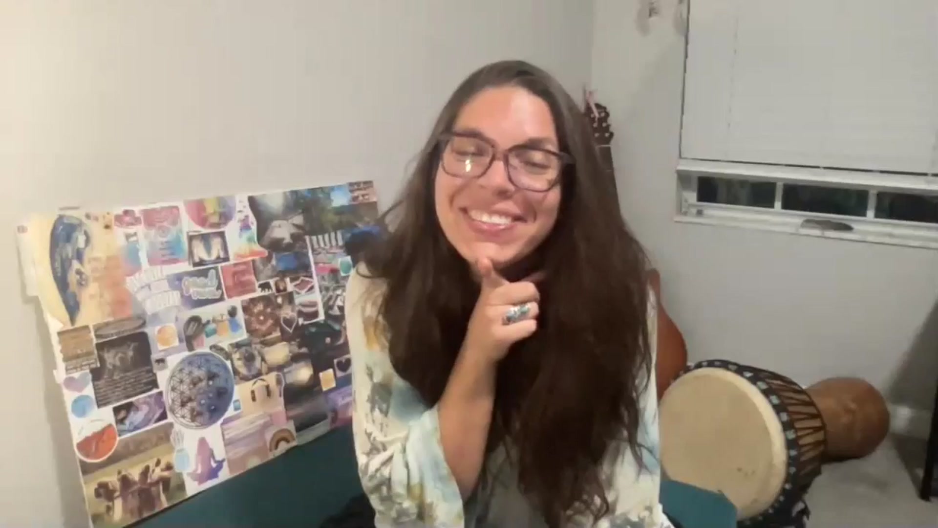 Gallery image thumbnail from SingingSmiles's myfreecams stream on, 06/23/2024, 02:06 image 18 of 20