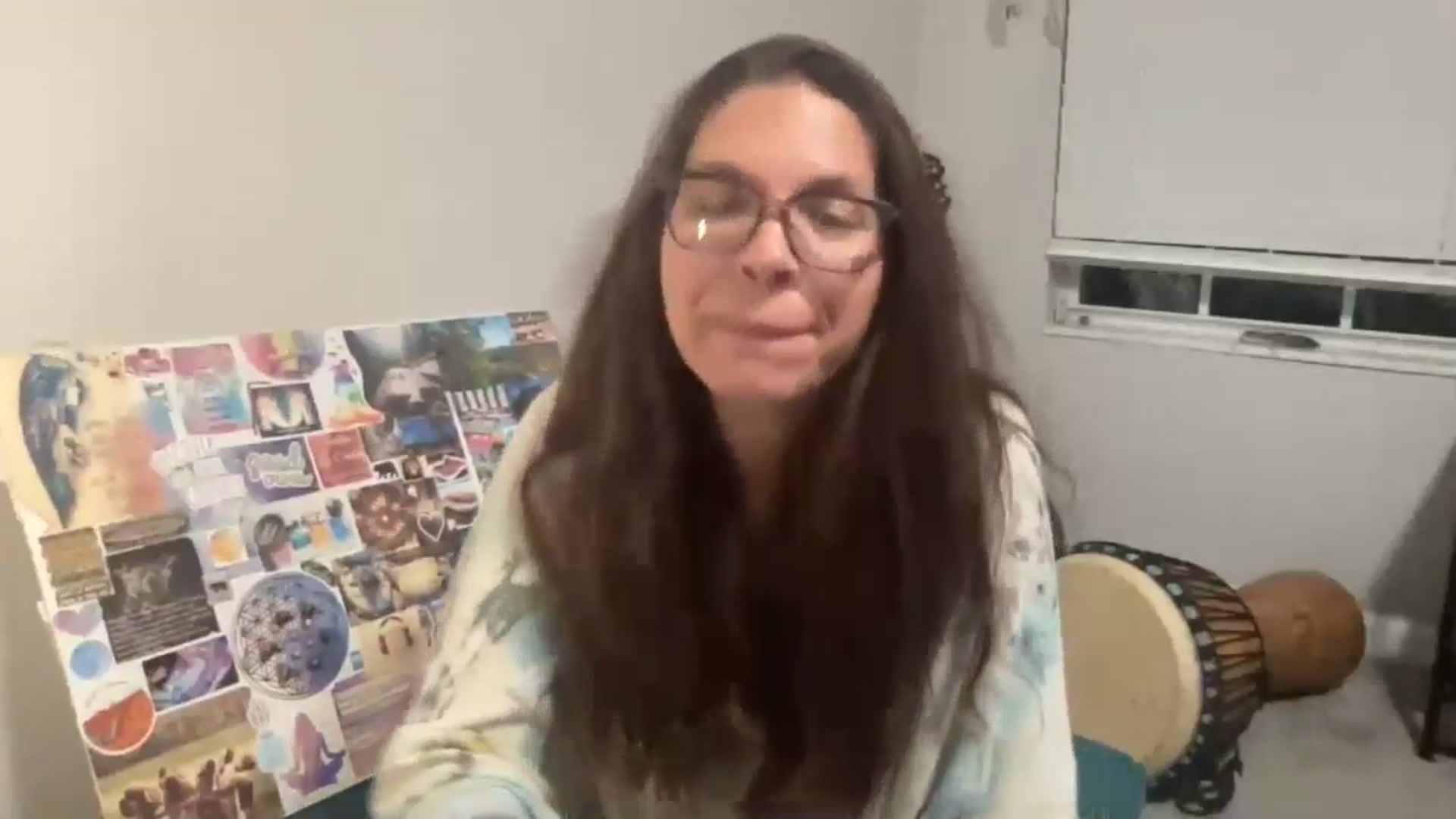 Gallery image thumbnail from SingingSmiles's myfreecams stream on, 06/23/2024, 02:06 image 6 of 20