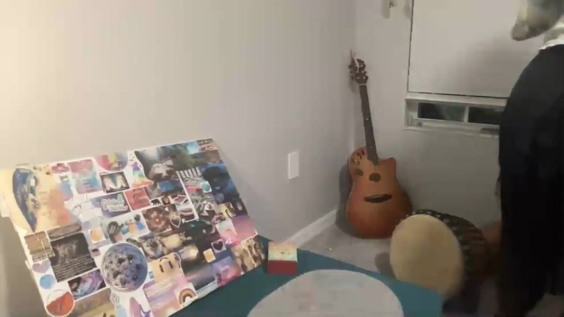 Gallery image thumbnail from SingingSmiles's myfreecams stream on, 06/23/2024, 02:06 image 10 of 20