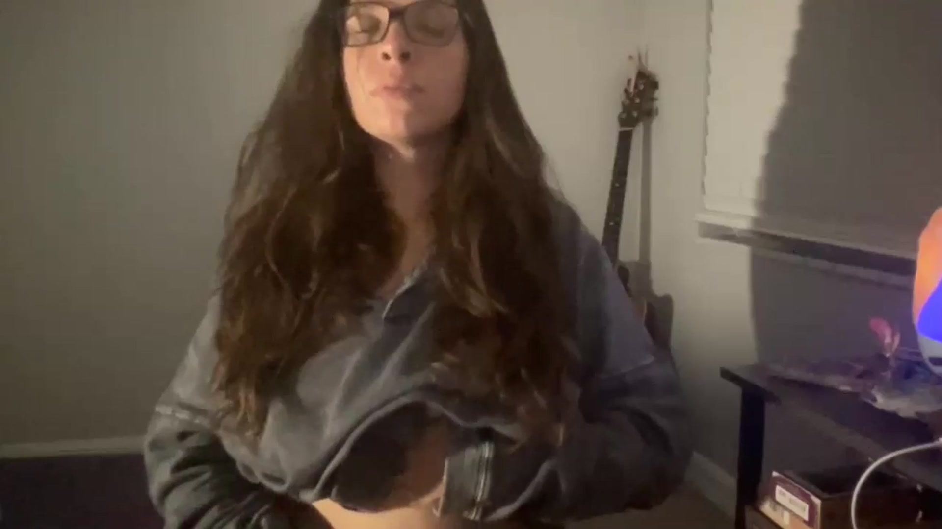 Gallery image thumbnail from SingingSmiles's myfreecams stream on, 07/15/2024, 06:43 image 12 of 20