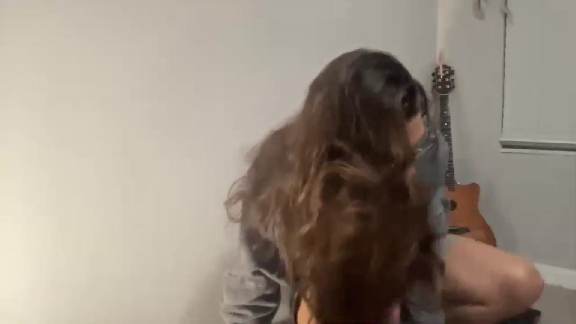 Gallery image thumbnail from SingingSmiles's myfreecams stream on, 07/15/2024, 06:43 image 5 of 20