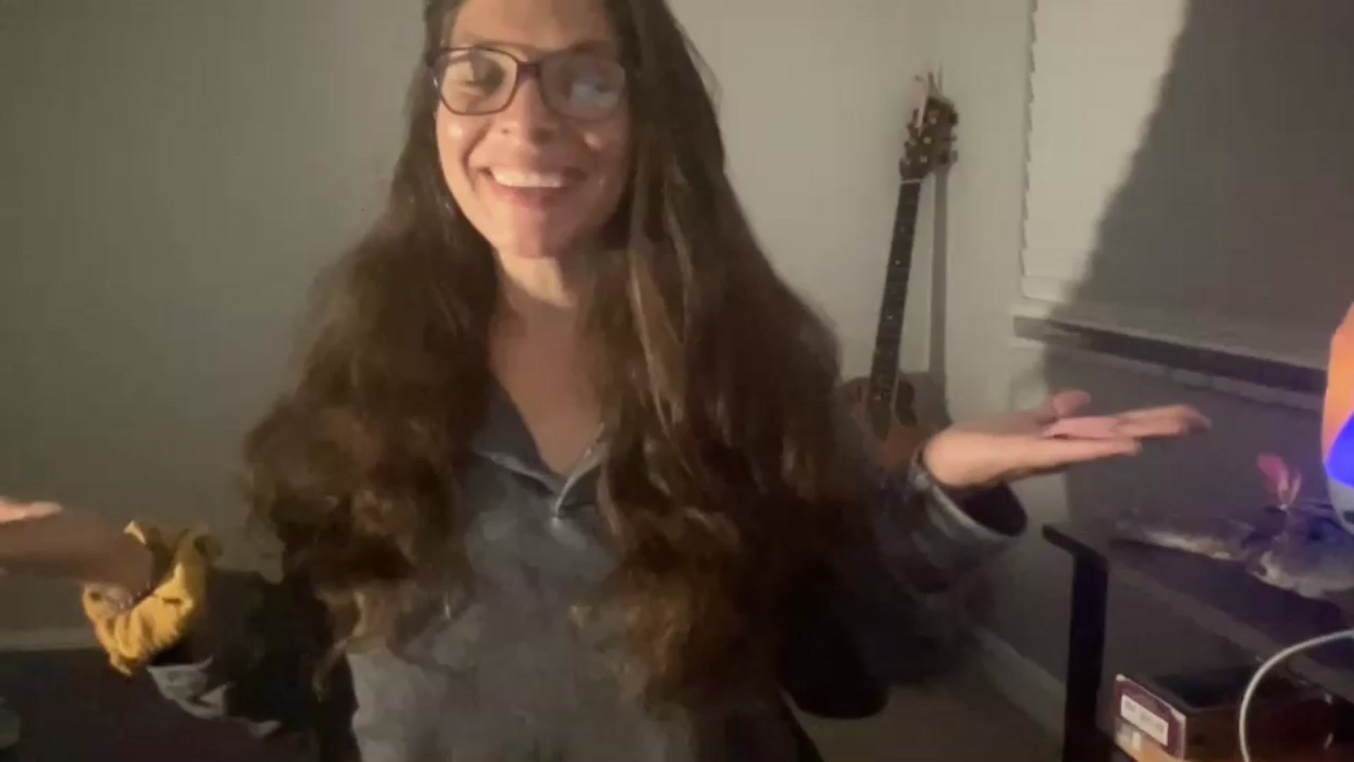 Gallery image thumbnail from SingingSmiles's myfreecams stream on, 07/15/2024, 06:43 image 13 of 20