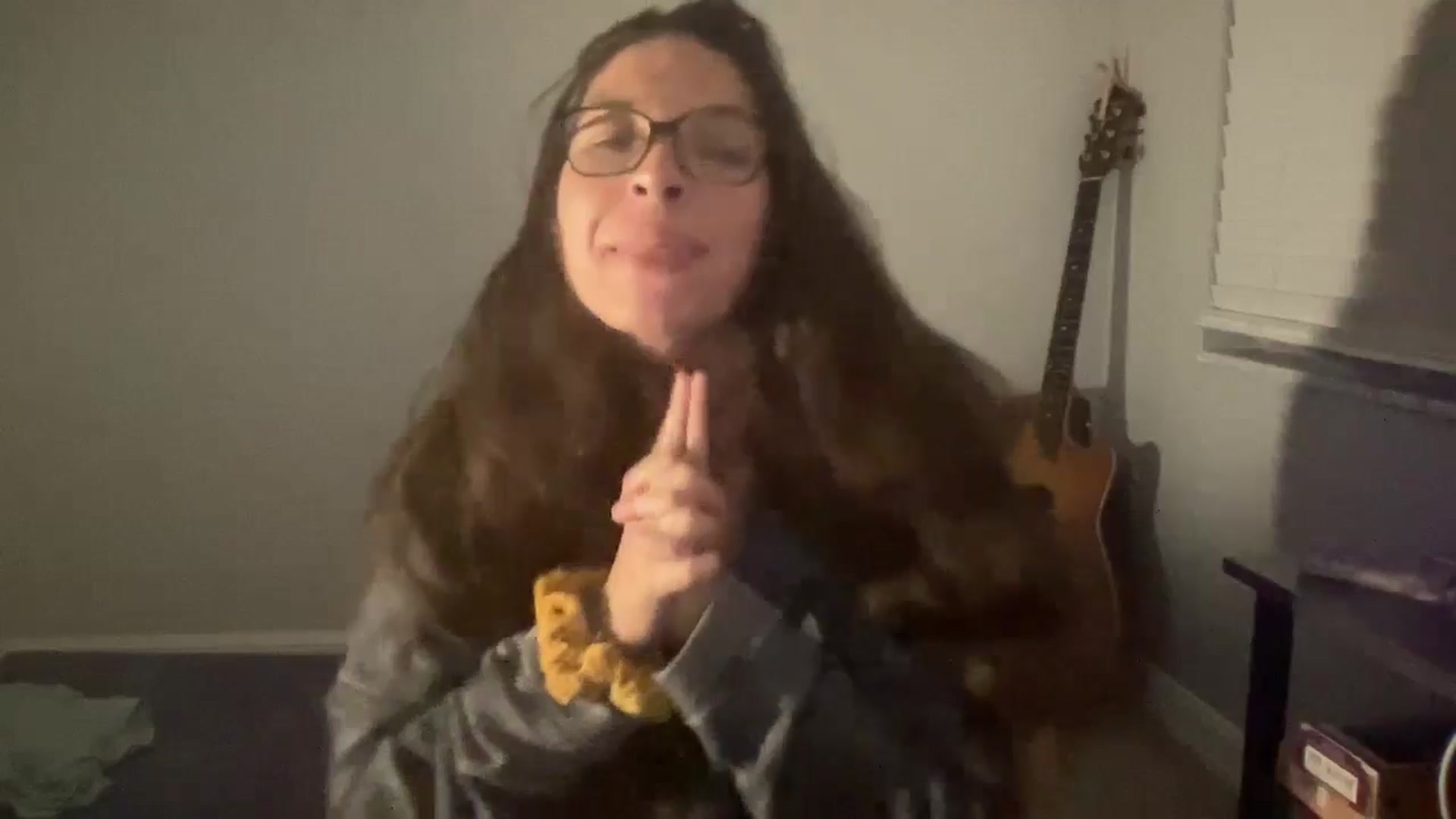 Gallery image thumbnail from SingingSmiles's myfreecams stream on, 07/15/2024, 06:43 image 14 of 20