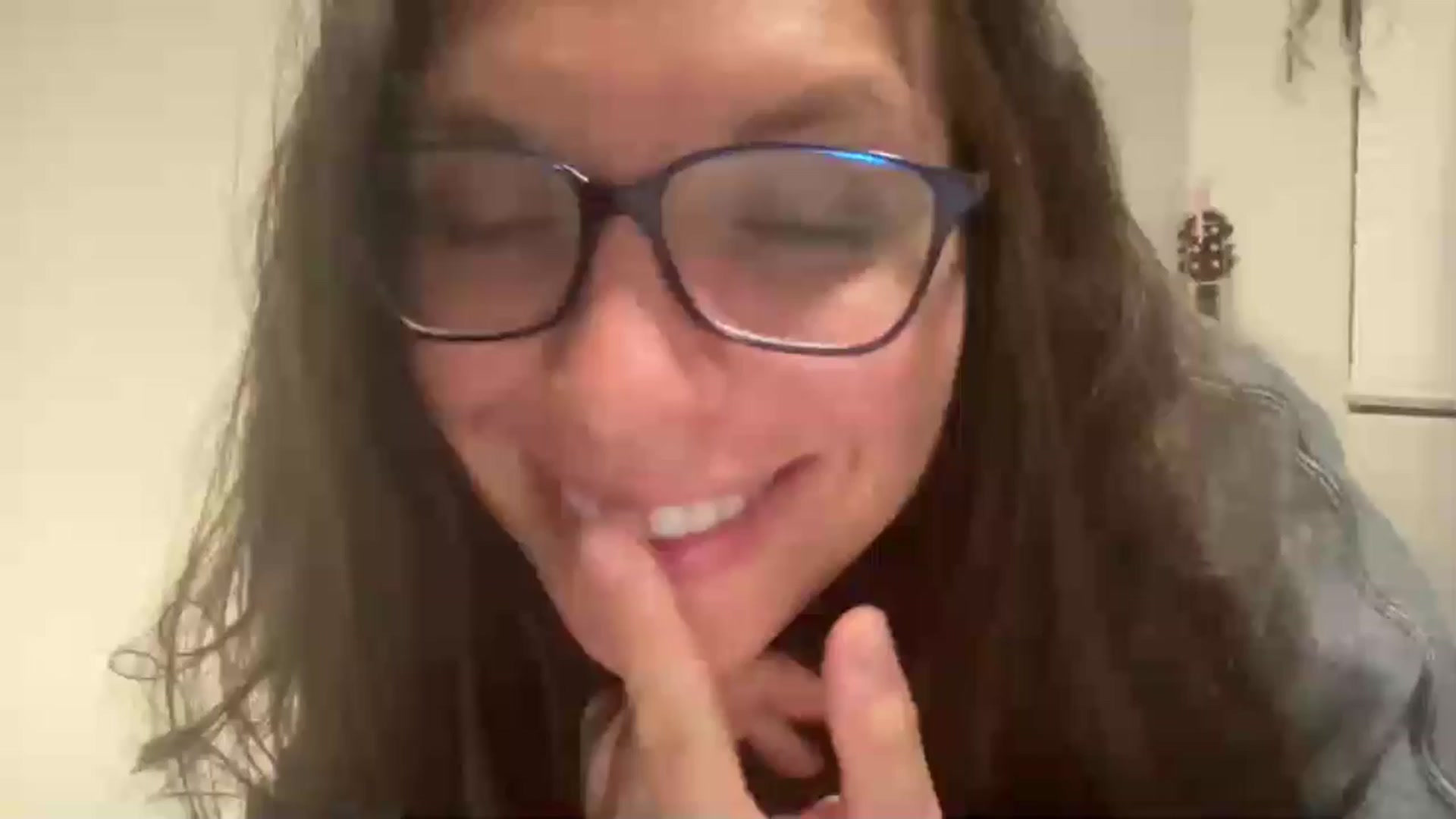 Gallery image thumbnail from SingingSmiles's myfreecams stream on, 07/15/2024, 06:43 image 8 of 20