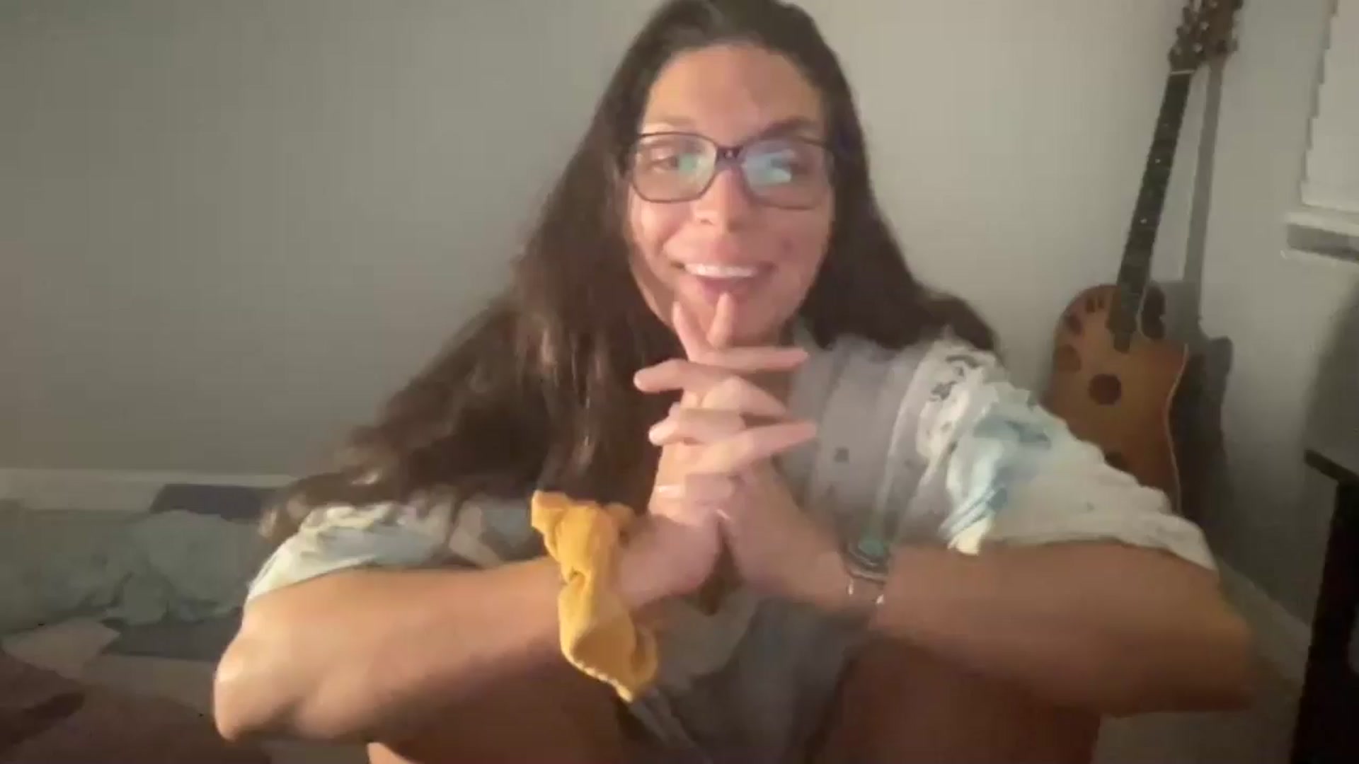 Gallery image thumbnail from SingingSmiles's myfreecams stream on, 07/15/2024, 06:54 image 18 of 20
