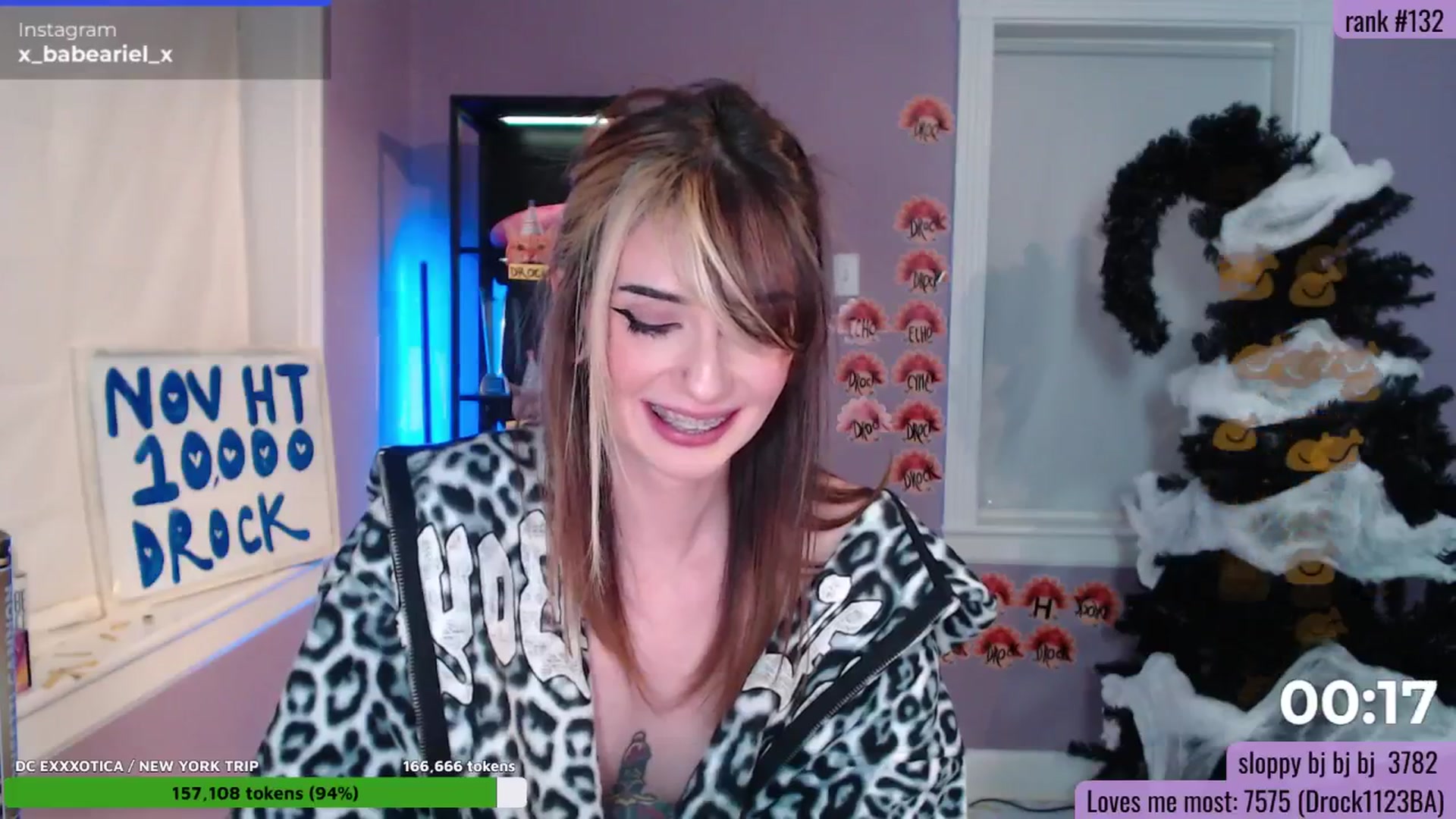 Gallery image thumbnail from Singl3Milf's myfreecams stream on, 11/11/2025, 04:07 image 13 of 20