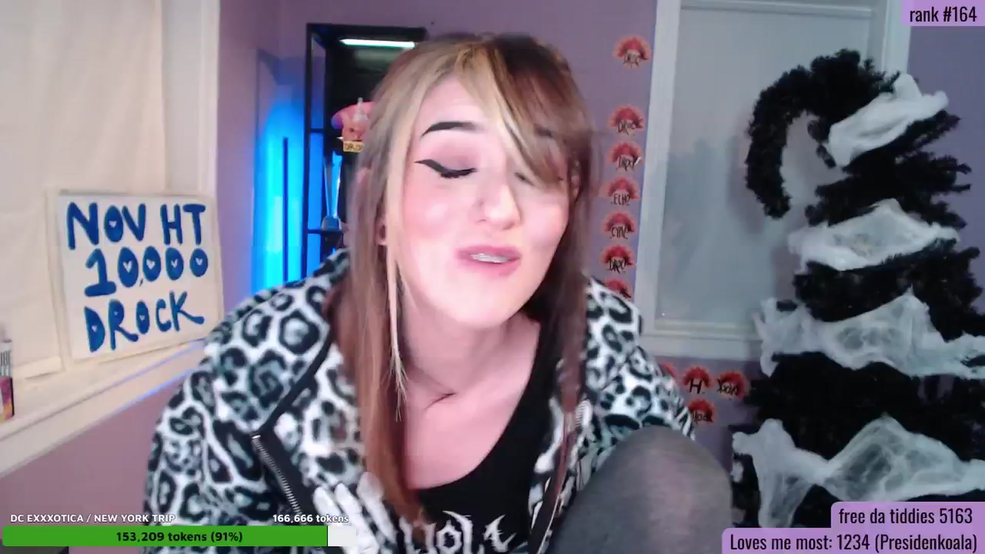 Gallery image thumbnail from Singl3Milf's myfreecams stream on, 11/11/2025, 04:07 image 1 of 20