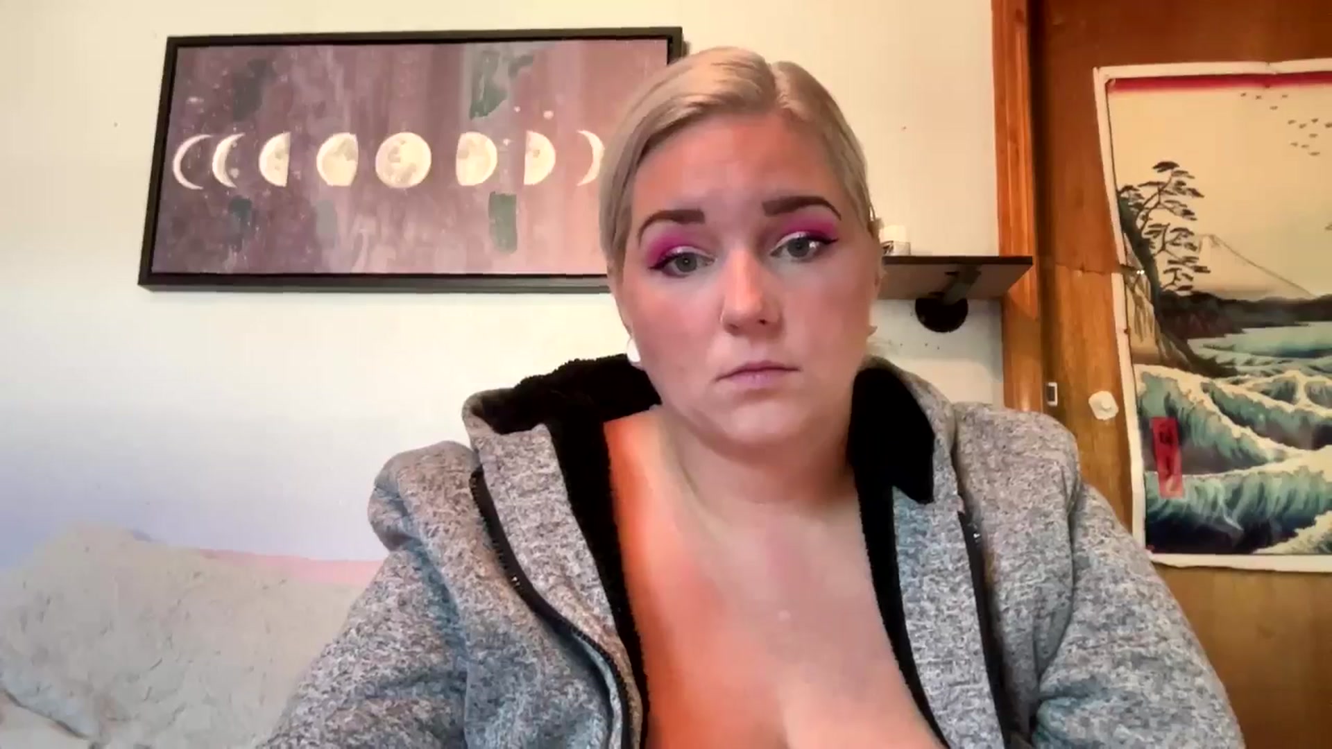 Gallery image thumbnail from Singlesexymom's myfreecams stream on, 08/05/2024, 17:35 image 18 of 20