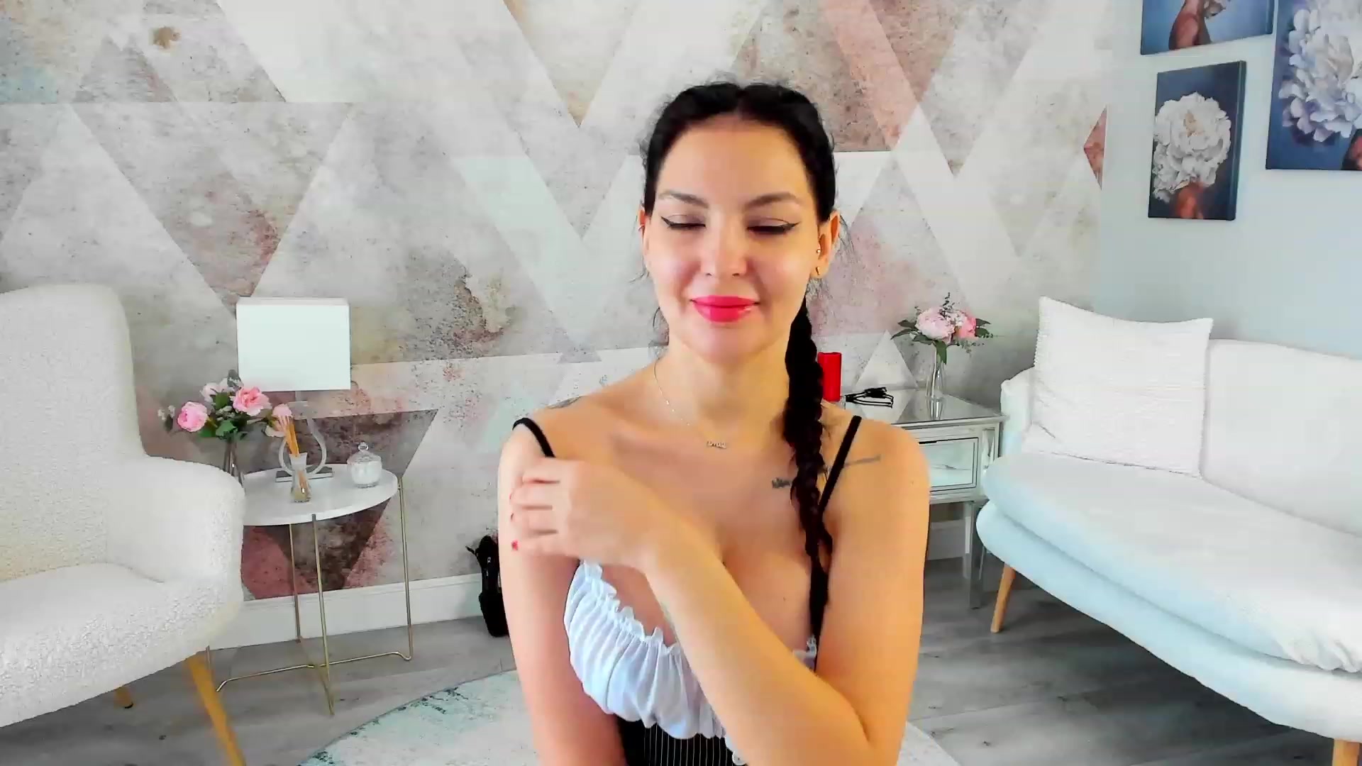 Gallery image thumbnail from Sinner_Angel's myfreecams stream on, 12/01/2022, 11:00 image 11 of 20