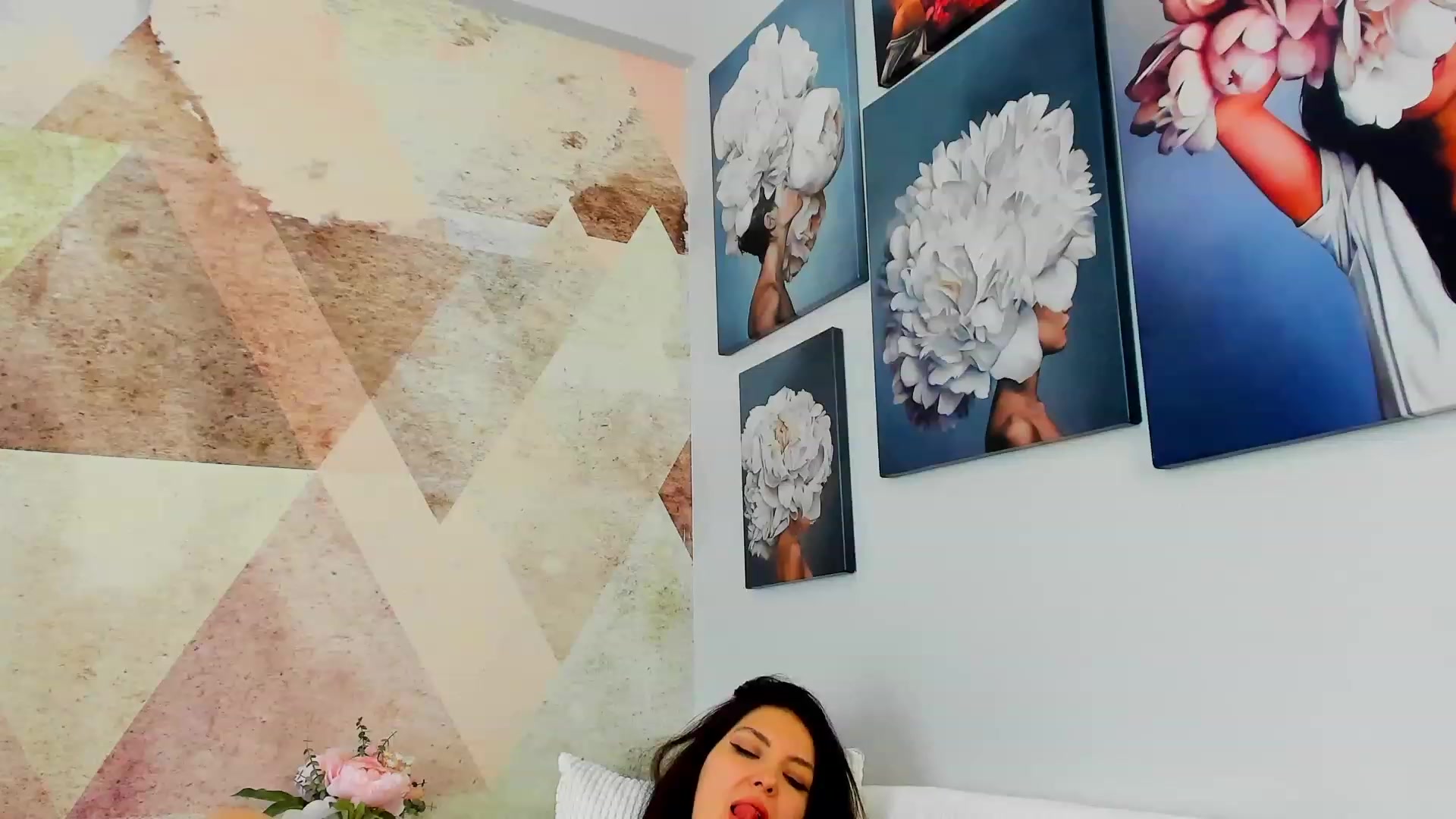 Gallery image thumbnail from Sinner_Angel's myfreecams stream on, 01/05/2023, 11:39 image 12 of 20