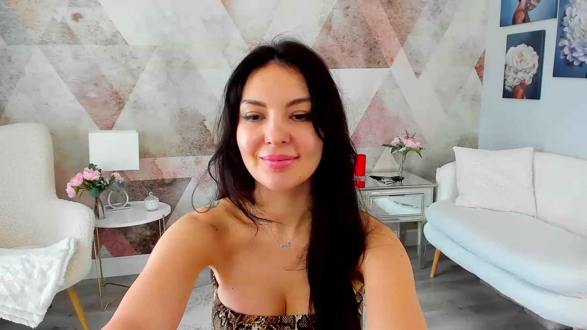 Gallery image thumbnail from Sinner_Angel's myfreecams stream on, 01/16/2023, 11:26 image 3 of 20