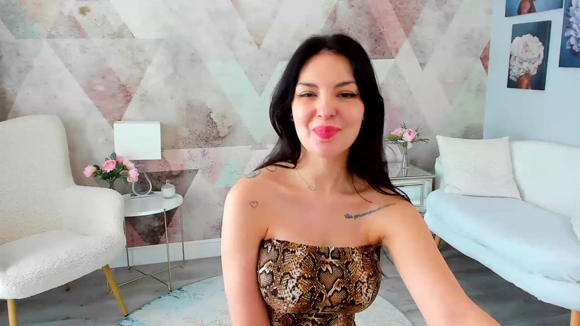 Gallery image thumbnail from Sinner_Angel's myfreecams stream on, 02/20/2023, 10:22 image 12 of 20