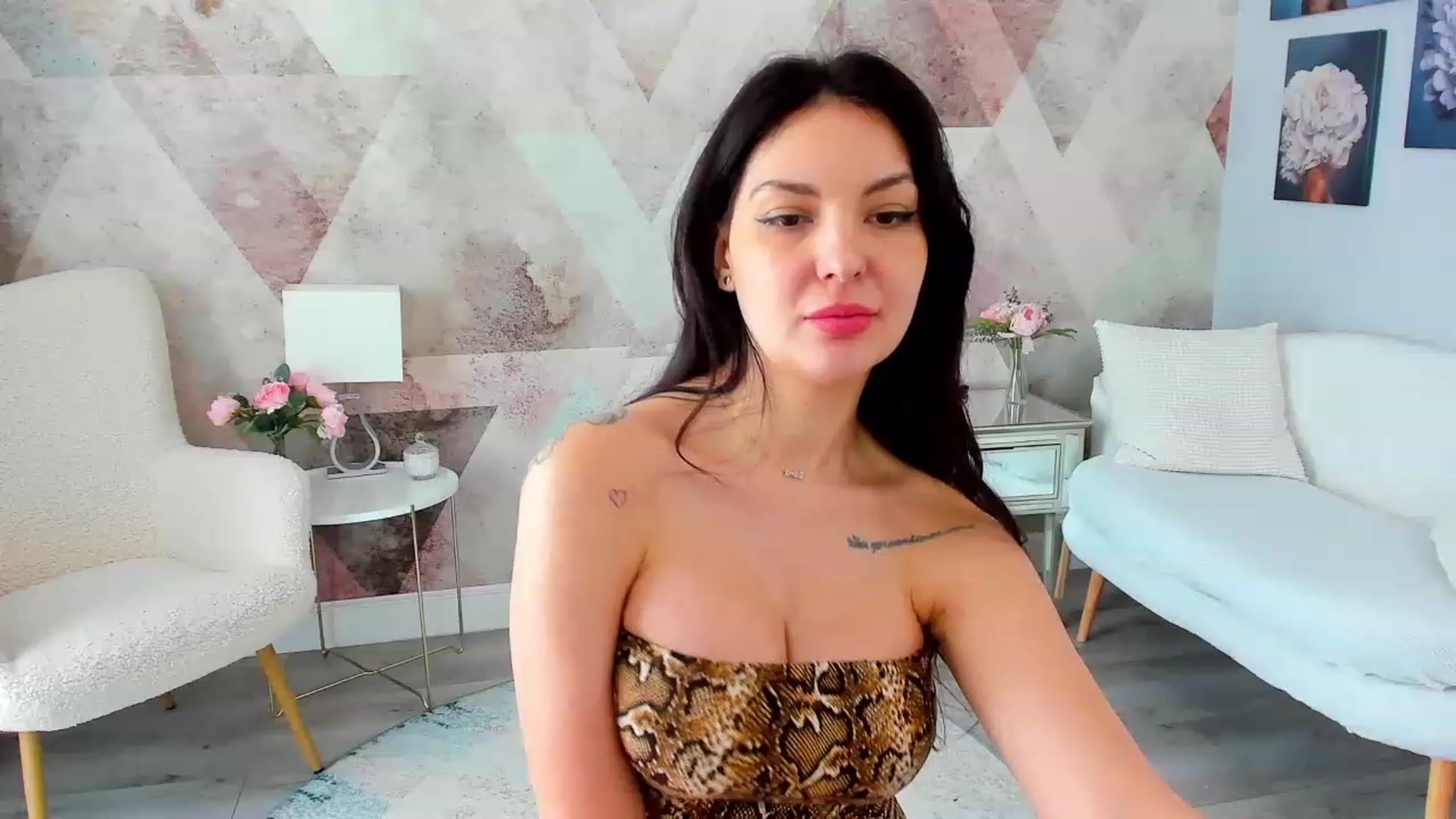 Gallery image thumbnail from Sinner_Angel's myfreecams stream on, 02/20/2023, 11:26 image 14 of 20