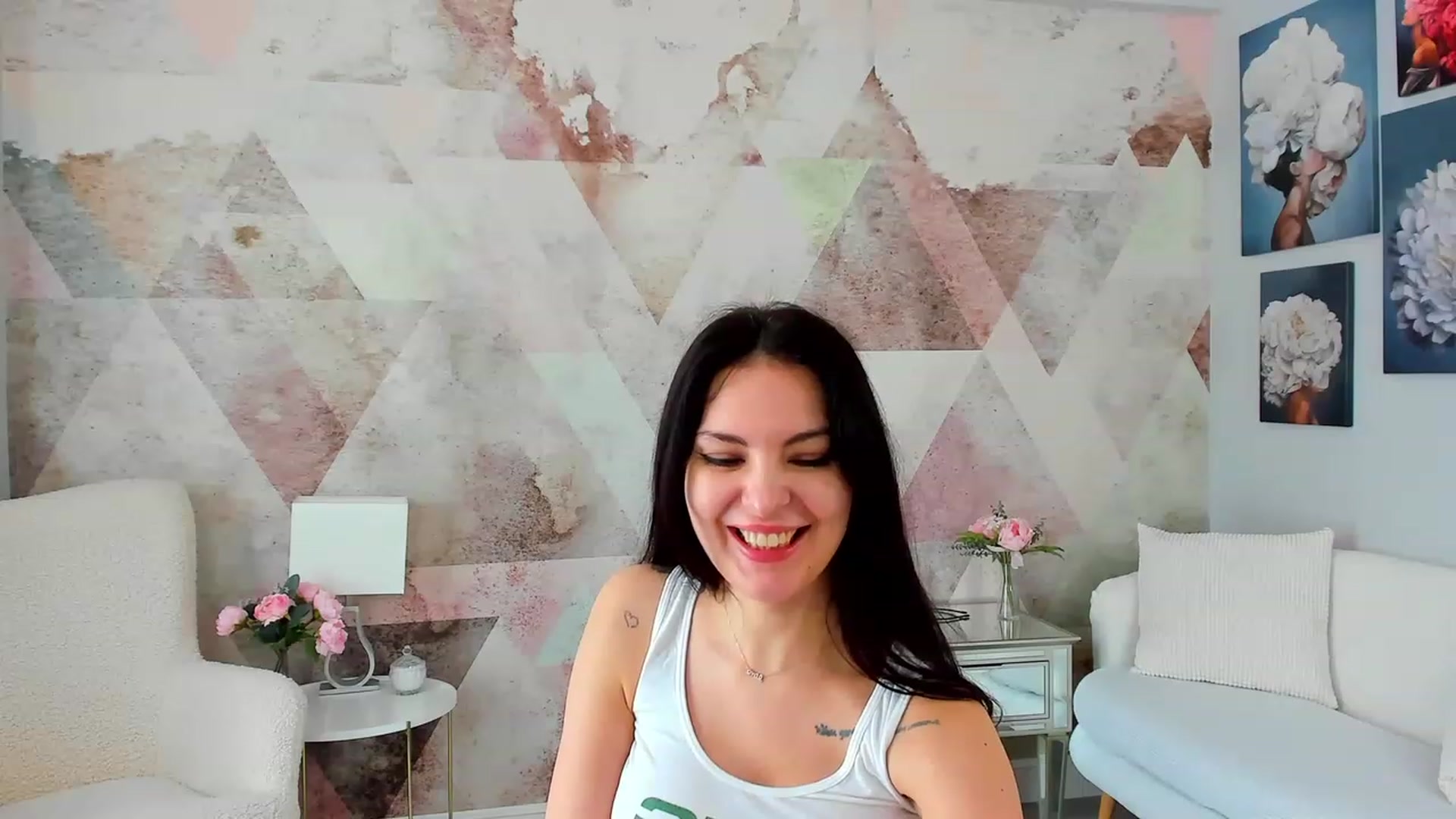 Gallery image thumbnail from Sinner_Angel's myfreecams stream on, 03/06/2023, 09:56 image 8 of 20