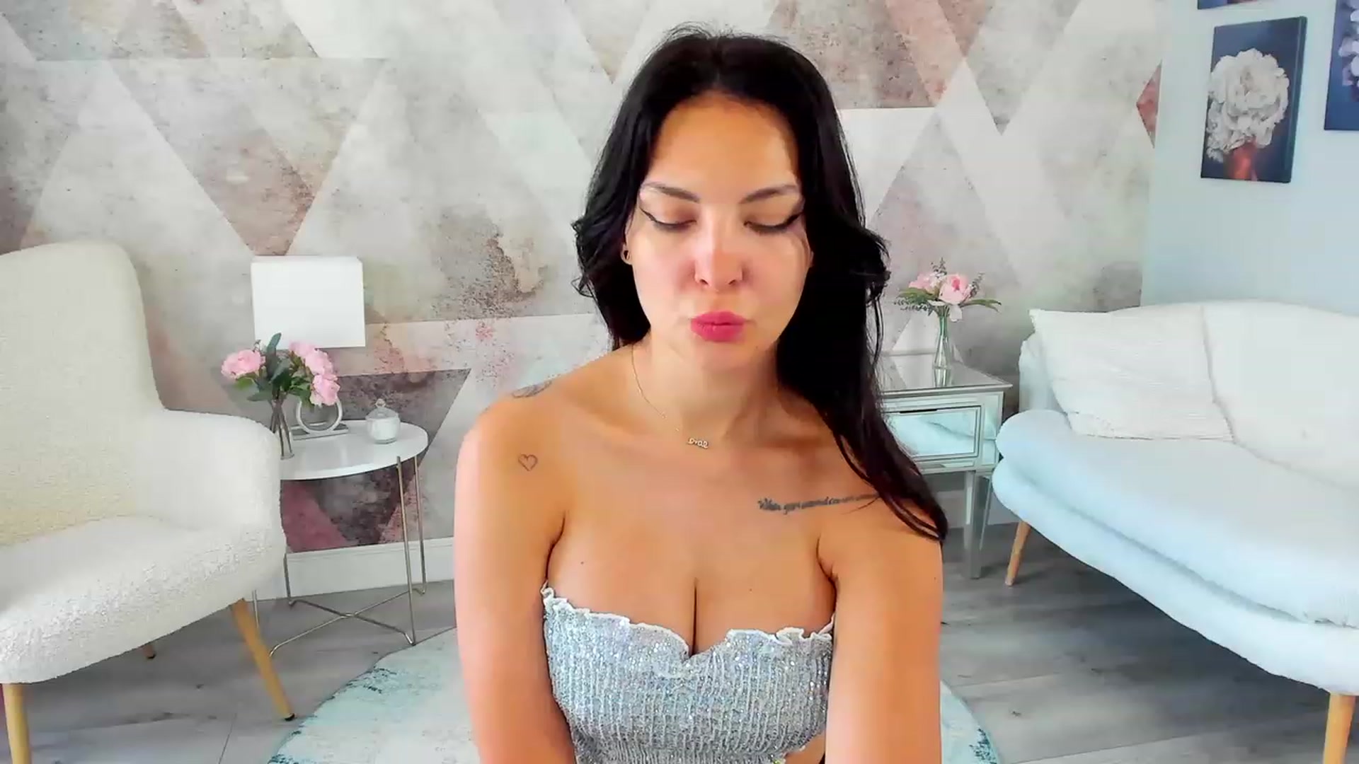 Gallery image thumbnail from Sinner_Angel's myfreecams stream on, 03/22/2023, 10:44 image 14 of 20