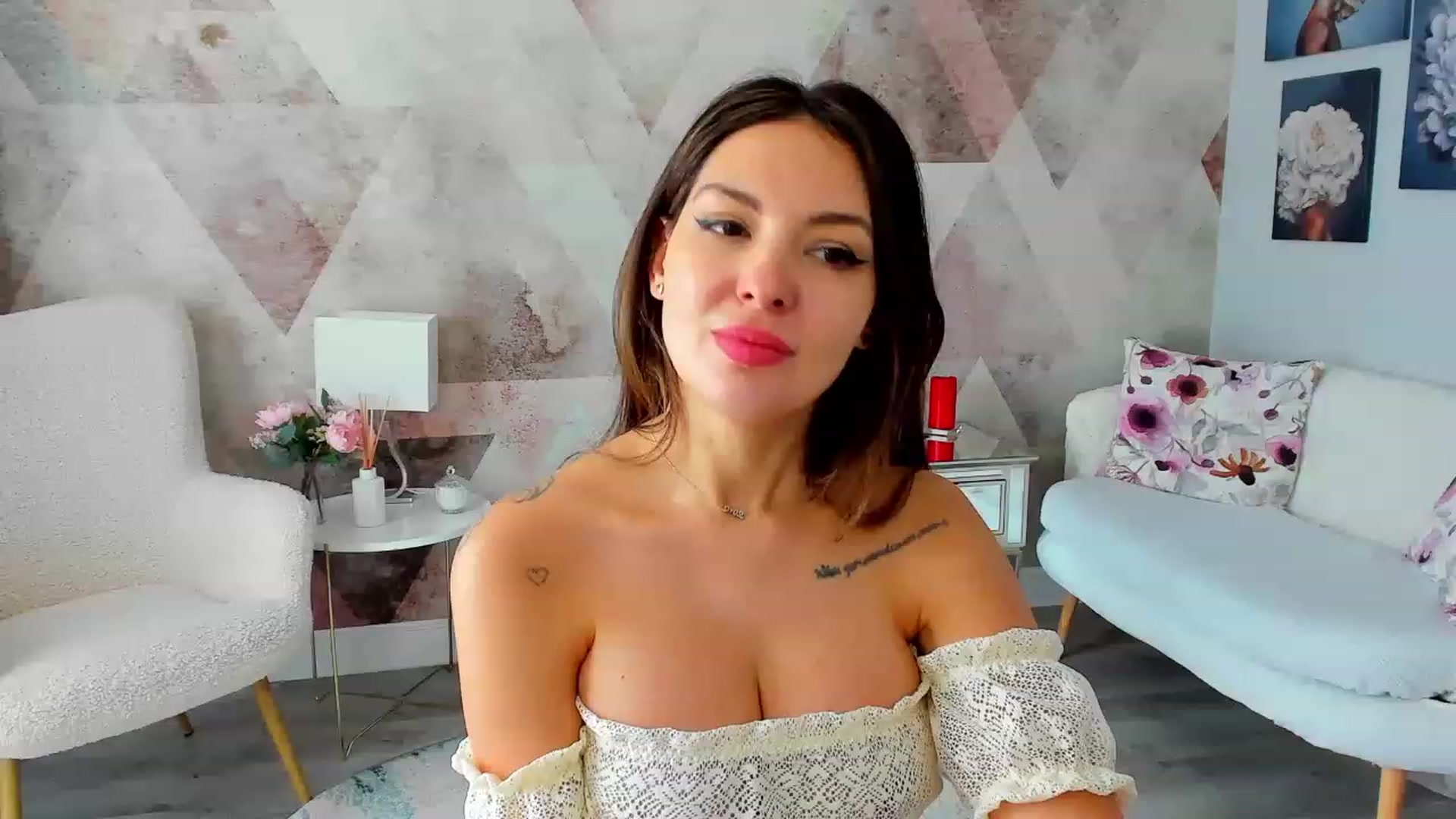 Gallery image thumbnail from Sinner_Angel's myfreecams stream on, 05/10/2023, 10:08 image 18 of 20