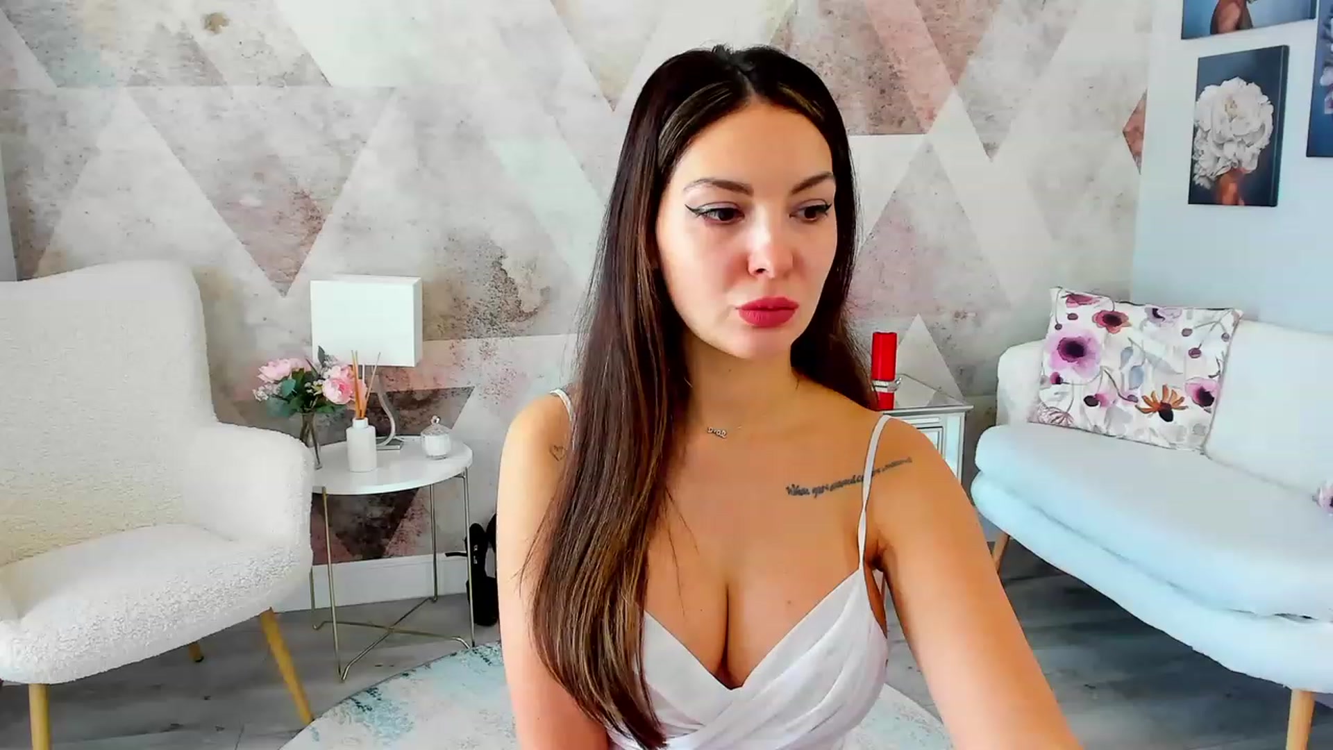 Gallery image thumbnail from Sinner_Angel's myfreecams stream on, 05/11/2023, 08:33 image 7 of 20