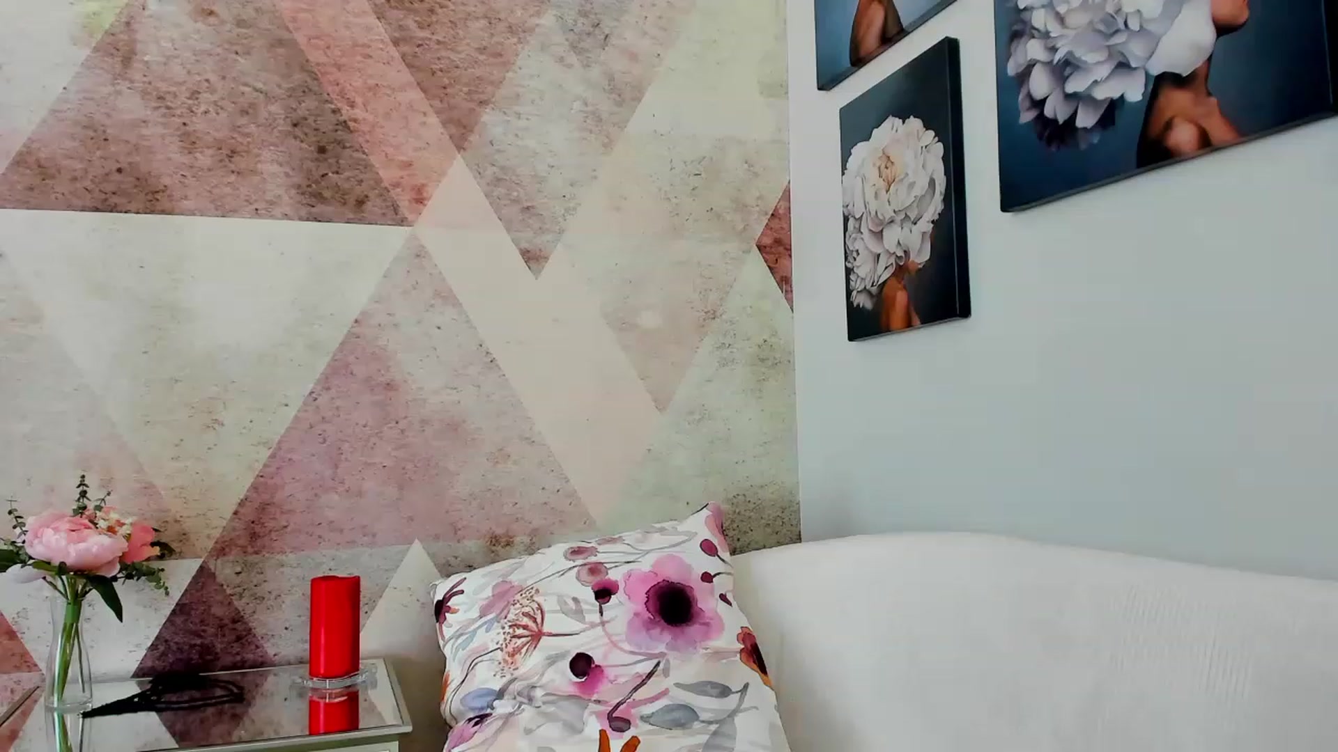 Gallery image thumbnail from Sinner_Angel's myfreecams stream on, 05/23/2023, 08:11 image 17 of 20