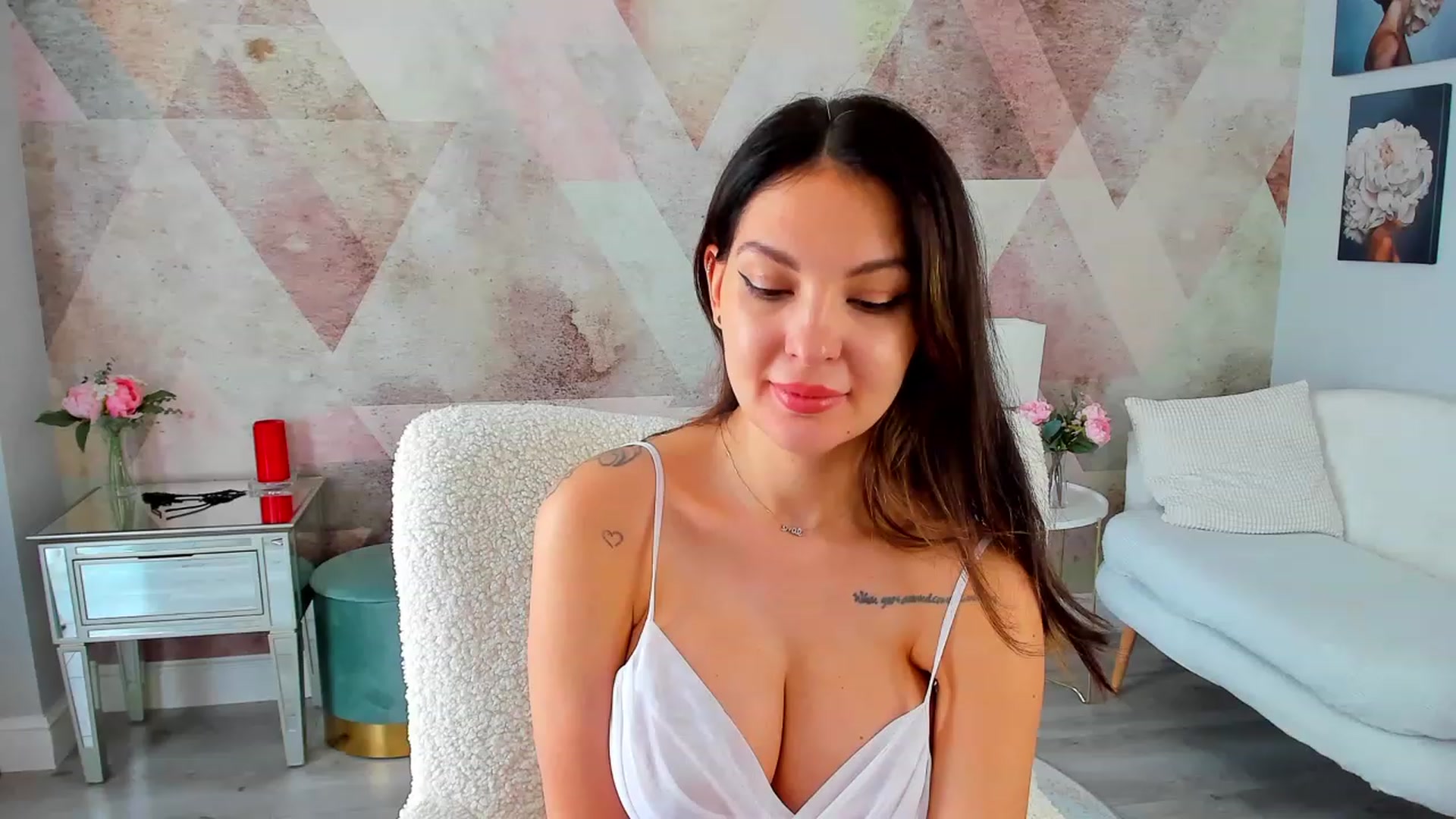 Gallery image thumbnail from Sinner_Angel's myfreecams stream on, 06/20/2023, 07:25 image 3 of 20