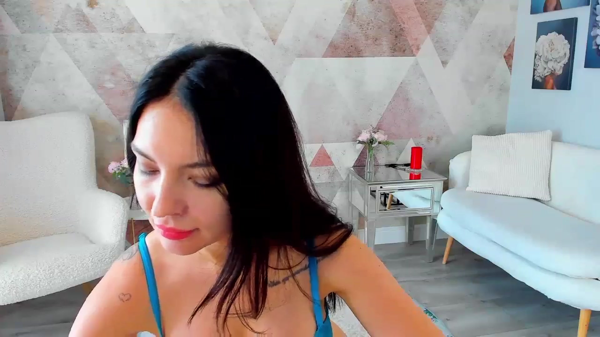 Gallery image thumbnail from Sinner_Angel's myfreecams stream on, 11/29/2023, 10:14 image 3 of 20