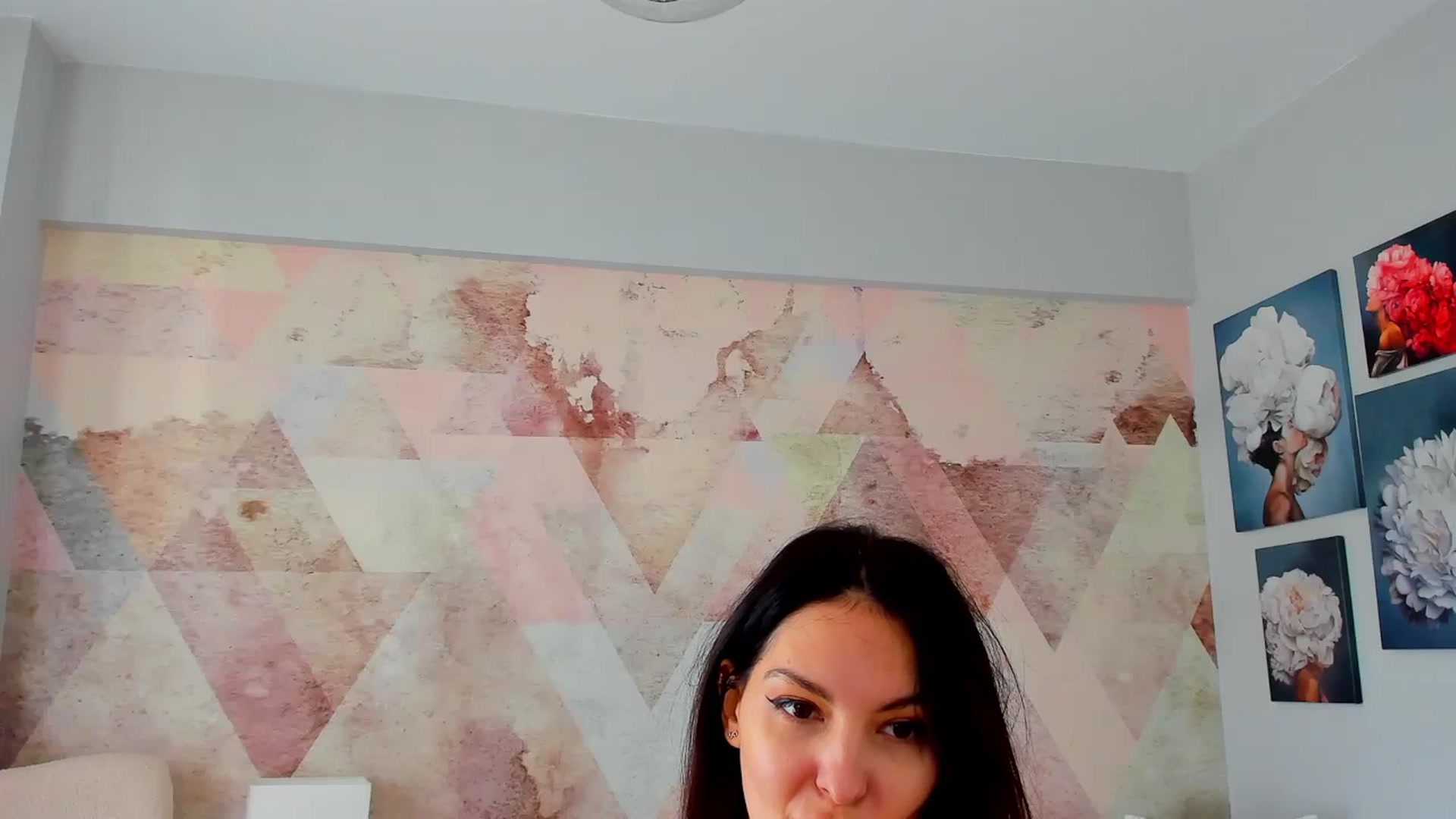 Gallery image thumbnail from Sinner_Angel's myfreecams stream on, 01/04/2024, 10:10 image 16 of 20