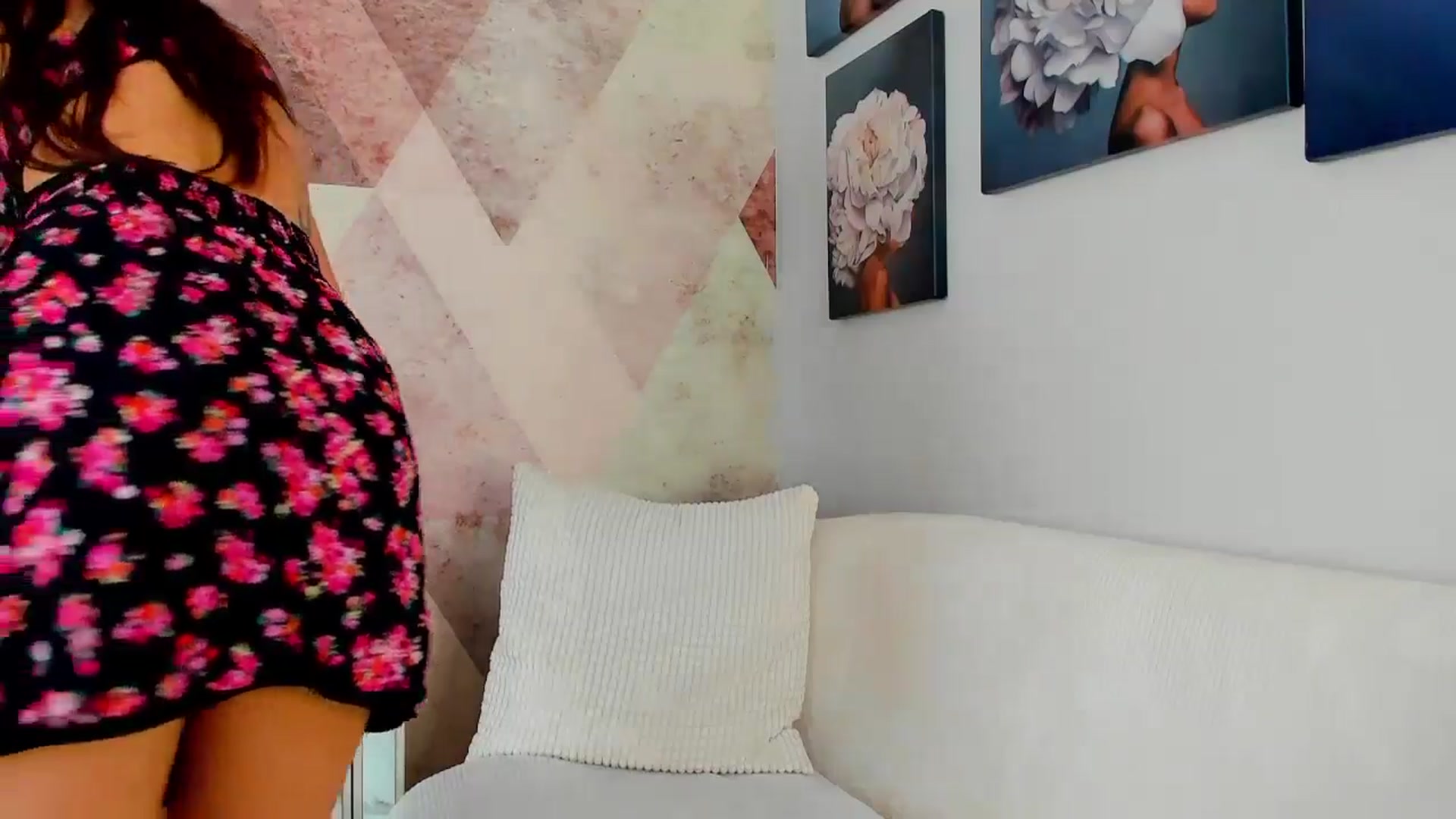 Gallery image thumbnail from Sinner_Angel's myfreecams stream on, 05/17/2024, 10:07 image 7 of 20