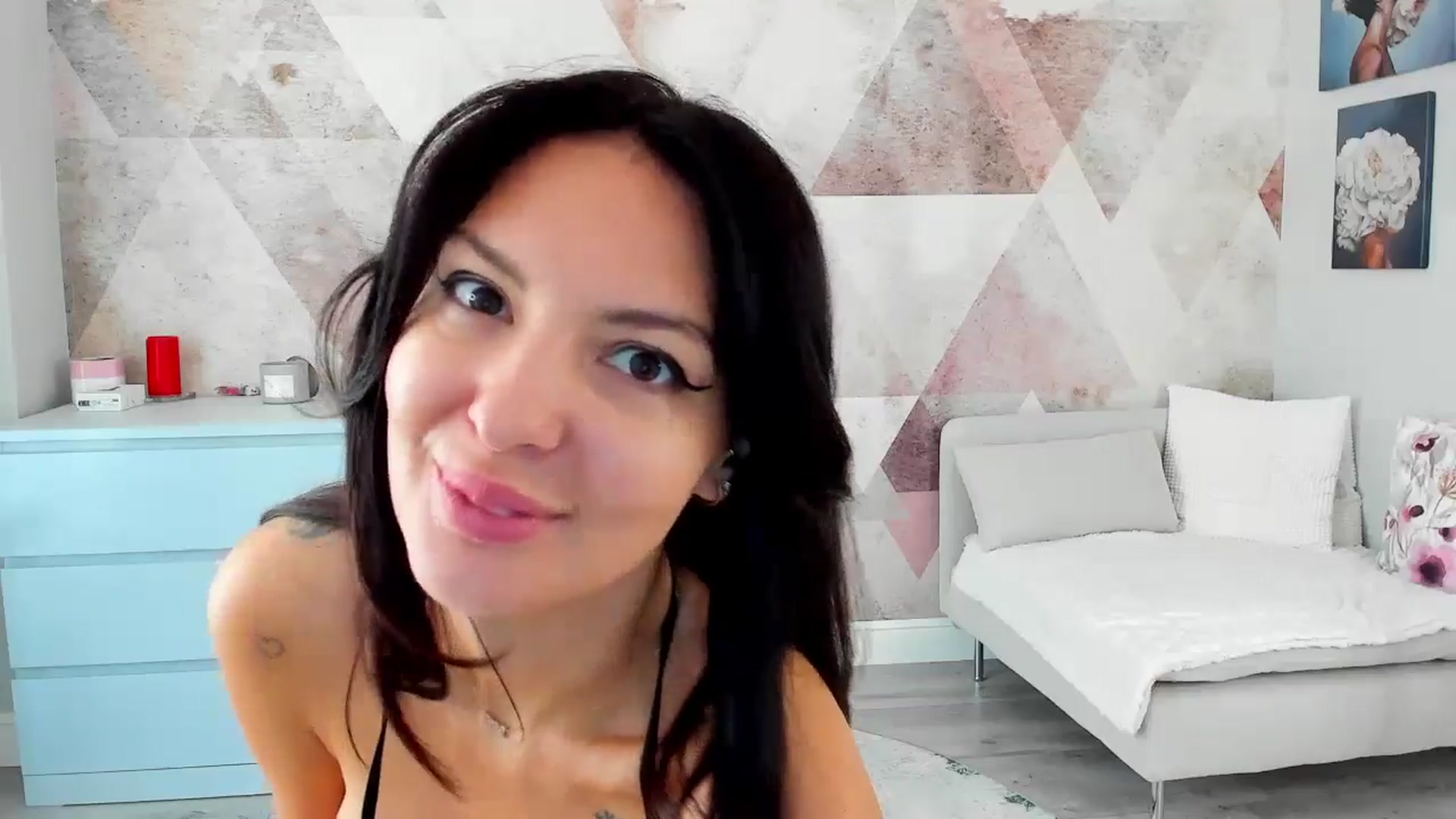 Gallery image thumbnail from Sinner_Angel's myfreecams stream on, 10/22/2024, 09:13 image 14 of 20