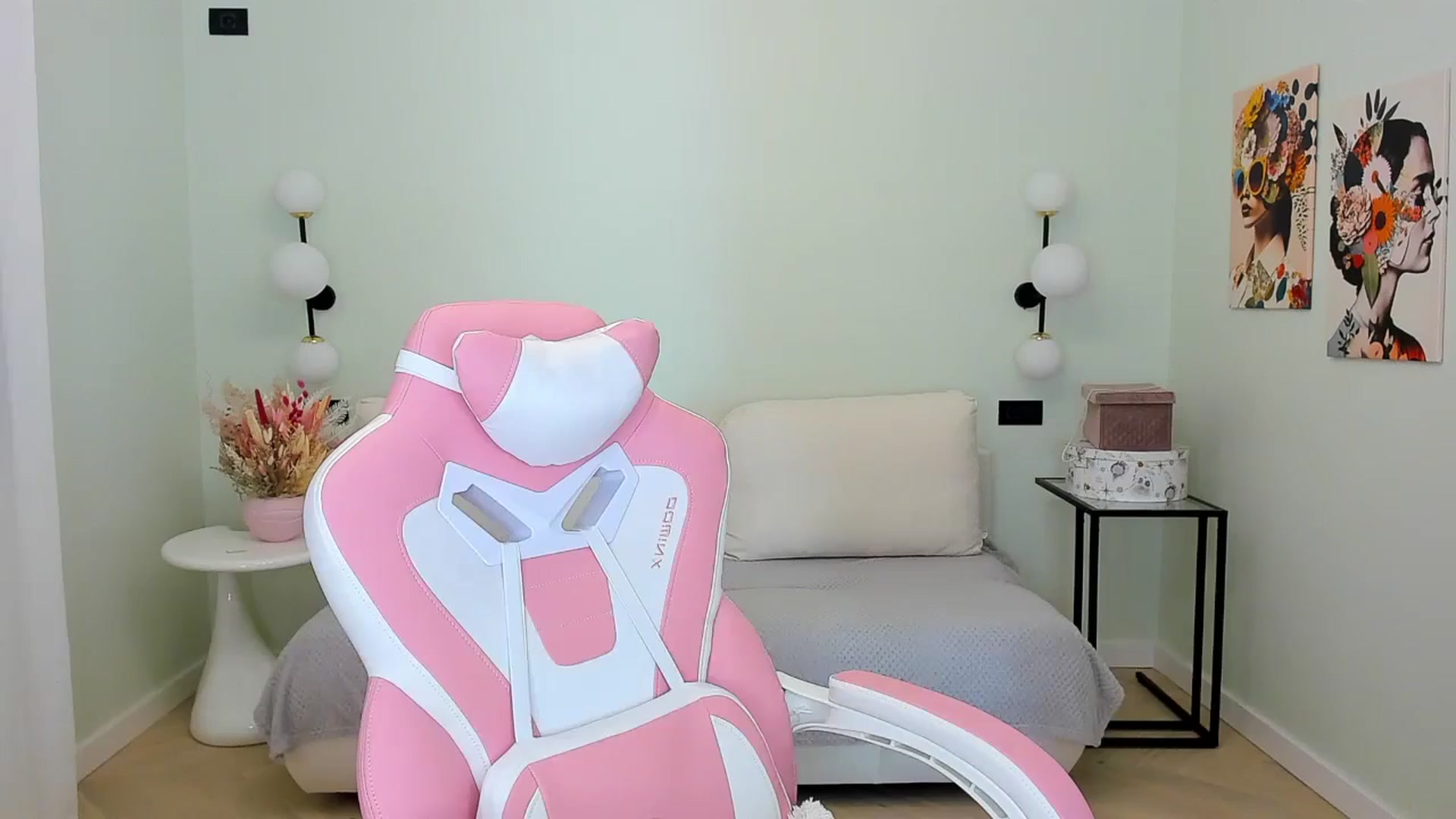 Gallery image thumbnail from Sinner_Angel's myfreecams stream on, 09/08/2025, 06:55 image 14 of 20