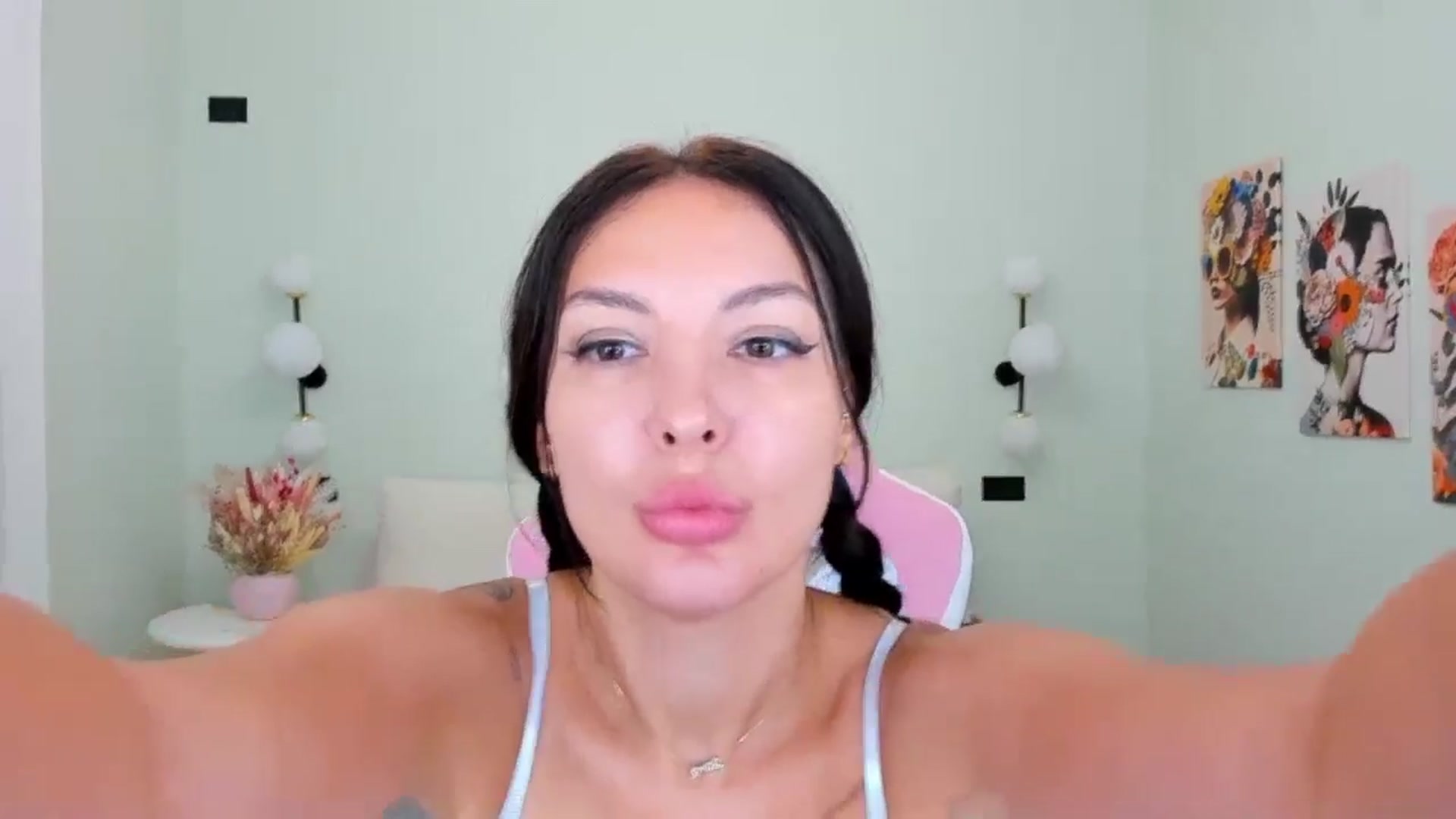 Gallery image thumbnail from Sinner_Angel's myfreecams stream on, 09/08/2025, 08:34 image 6 of 20