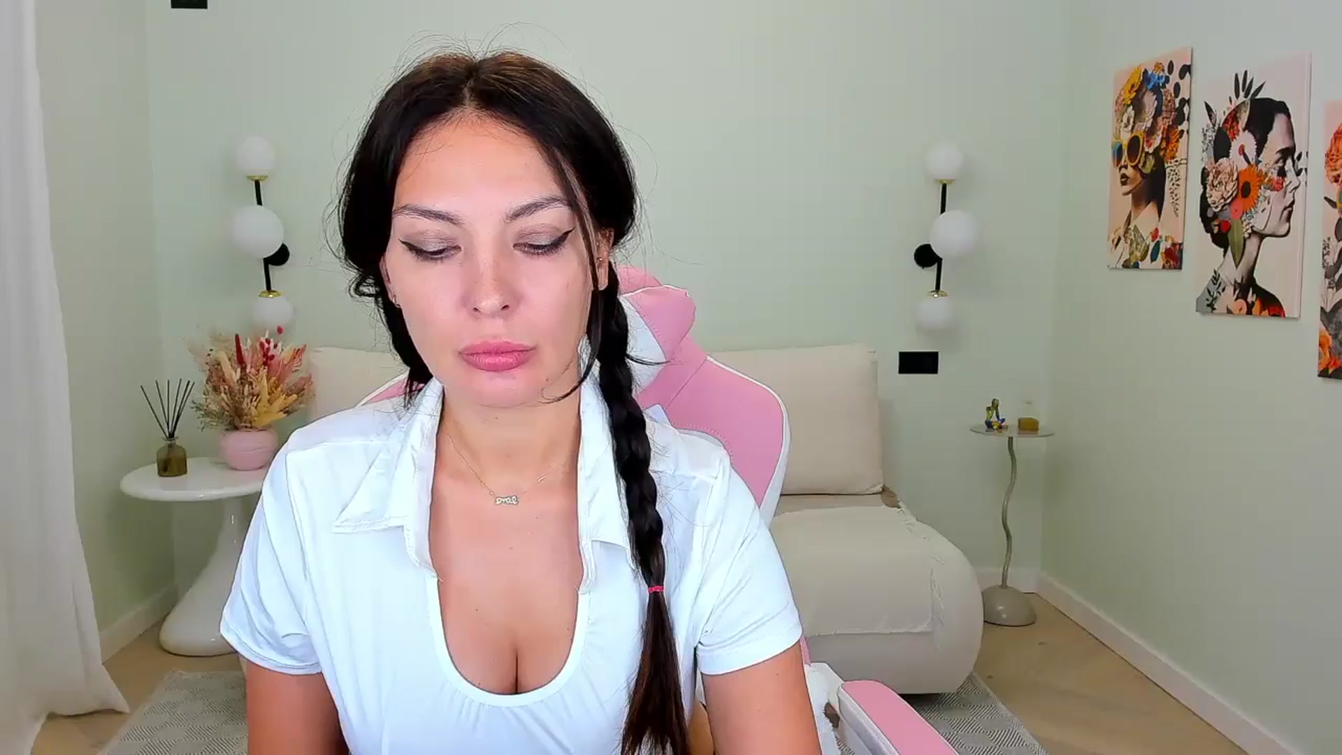 Gallery image thumbnail from Sinner_Angel's myfreecams stream on, 09/26/2025, 09:25 image 3 of 20