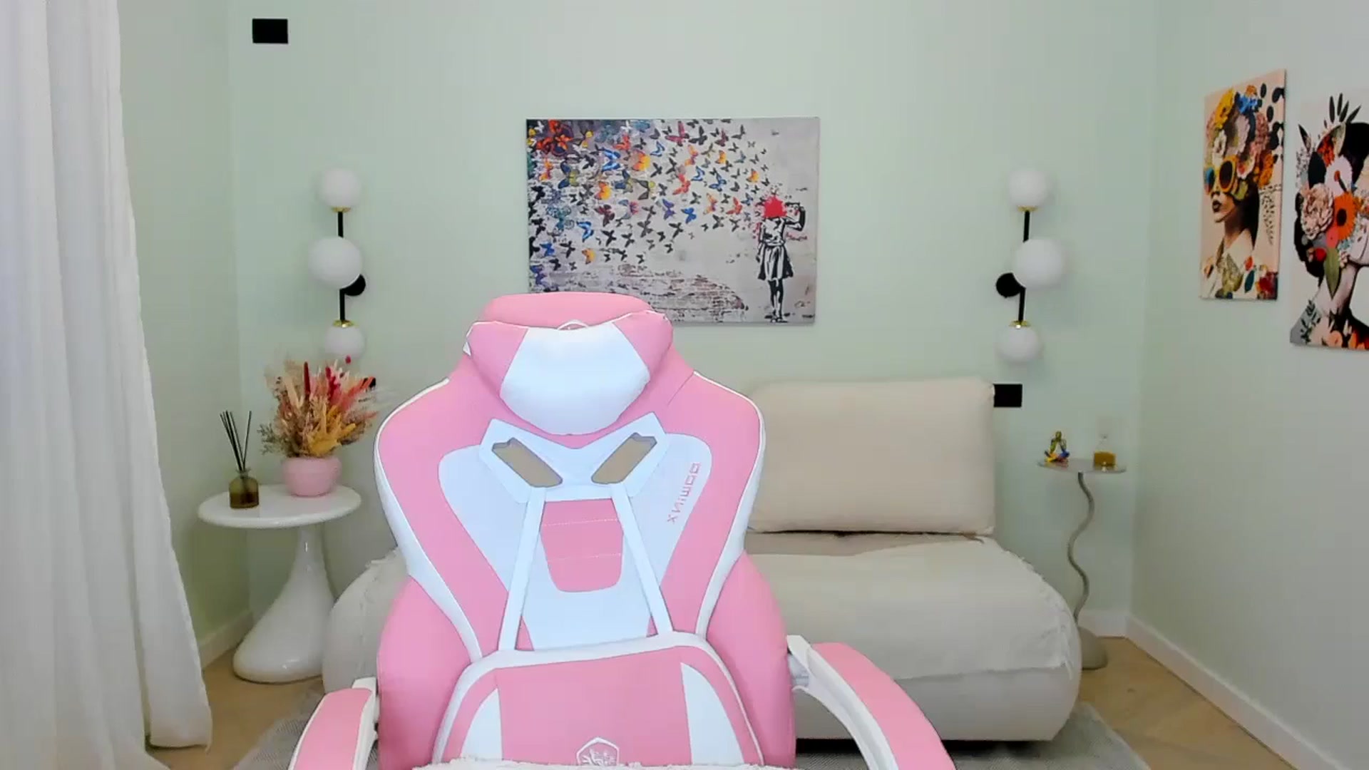 Gallery image thumbnail from Sinner_Angel's myfreecams stream on, 10/13/2025, 07:22 image 12 of 20