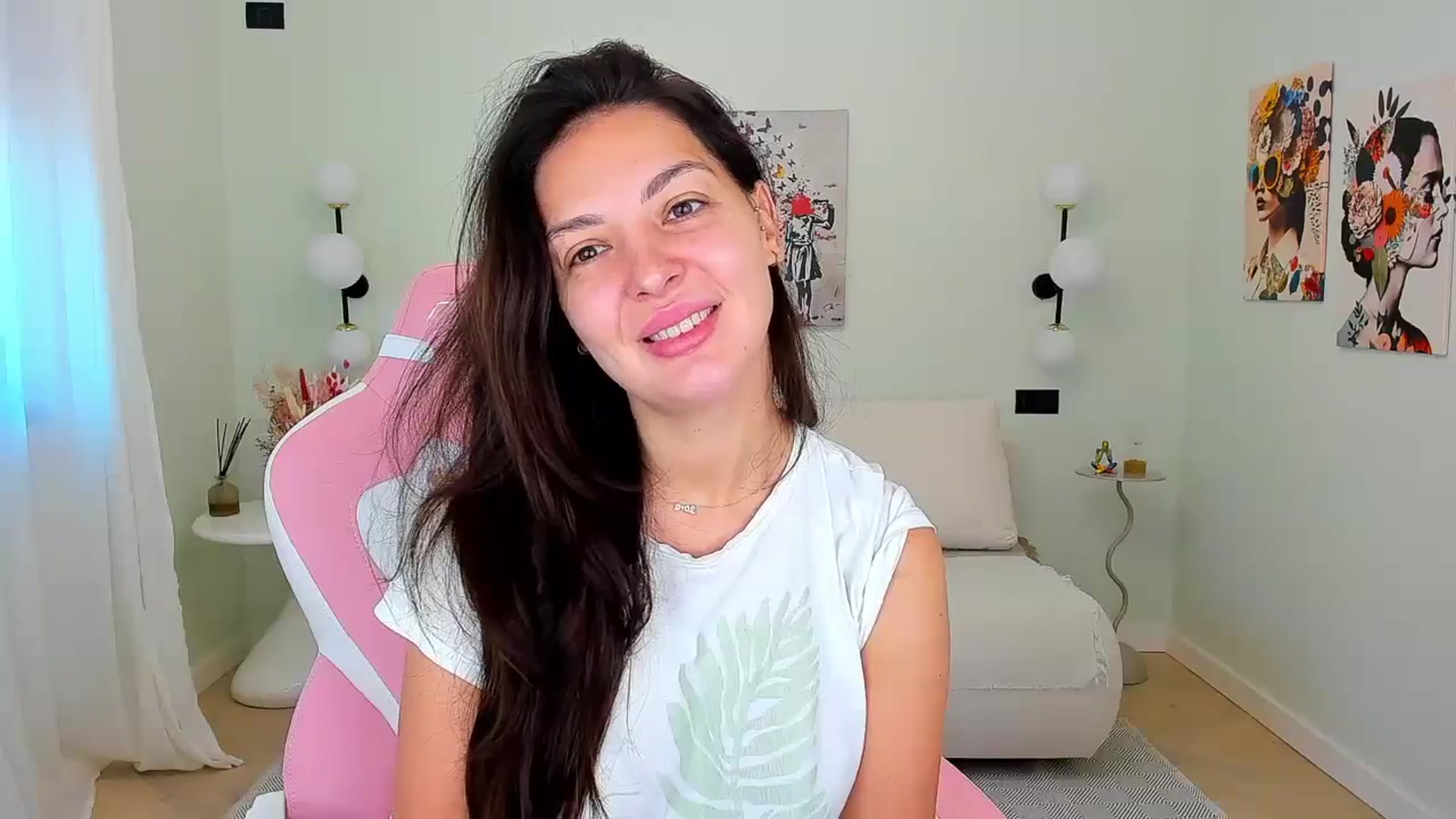 Gallery image thumbnail from Sinner_Angel's myfreecams stream on, 11/01/2025, 07:01 image 19 of 20