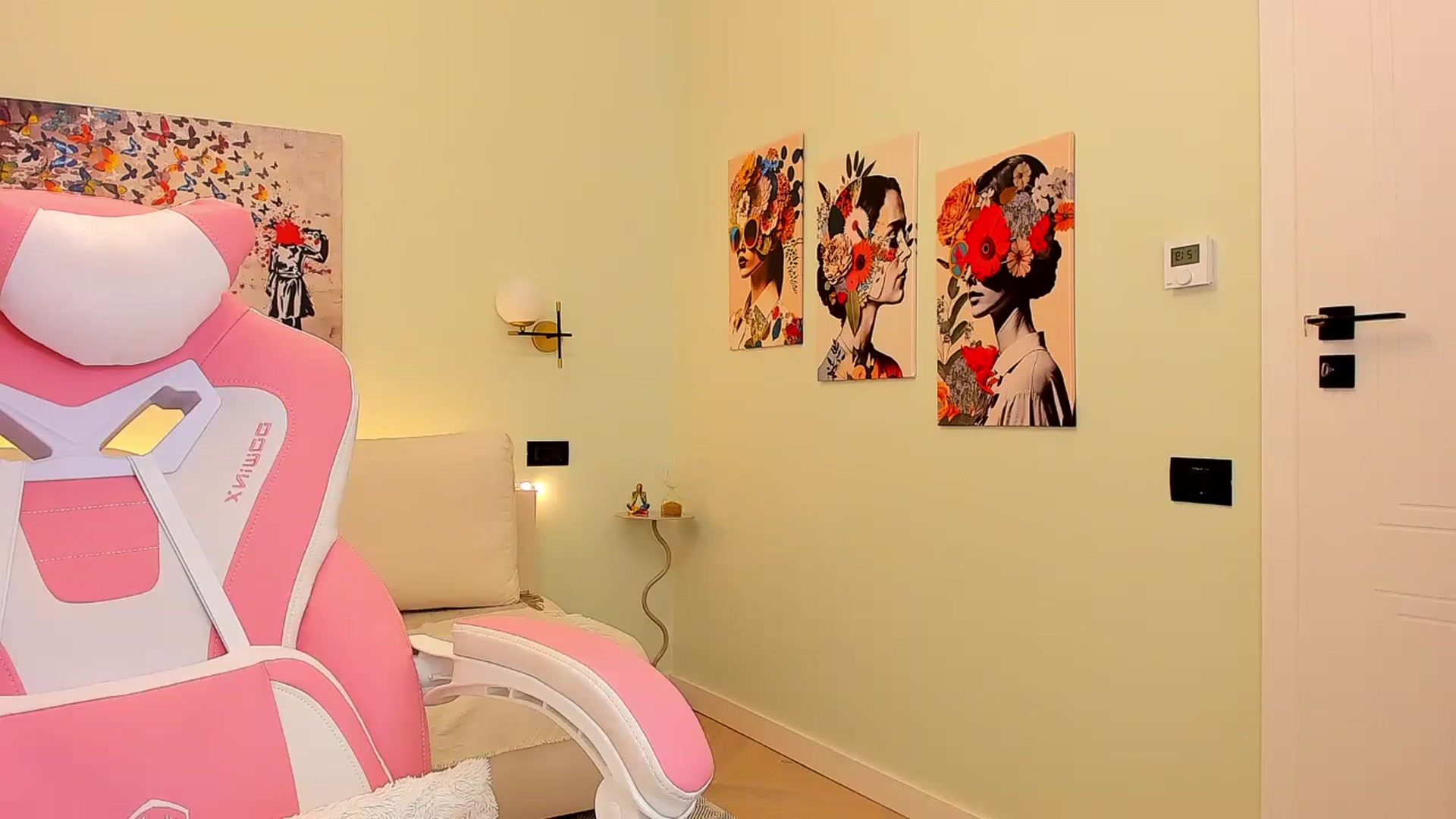 Gallery image thumbnail from Sinner_Angel's myfreecams stream on, 01/20/2026, 09:19 image 20 of 20