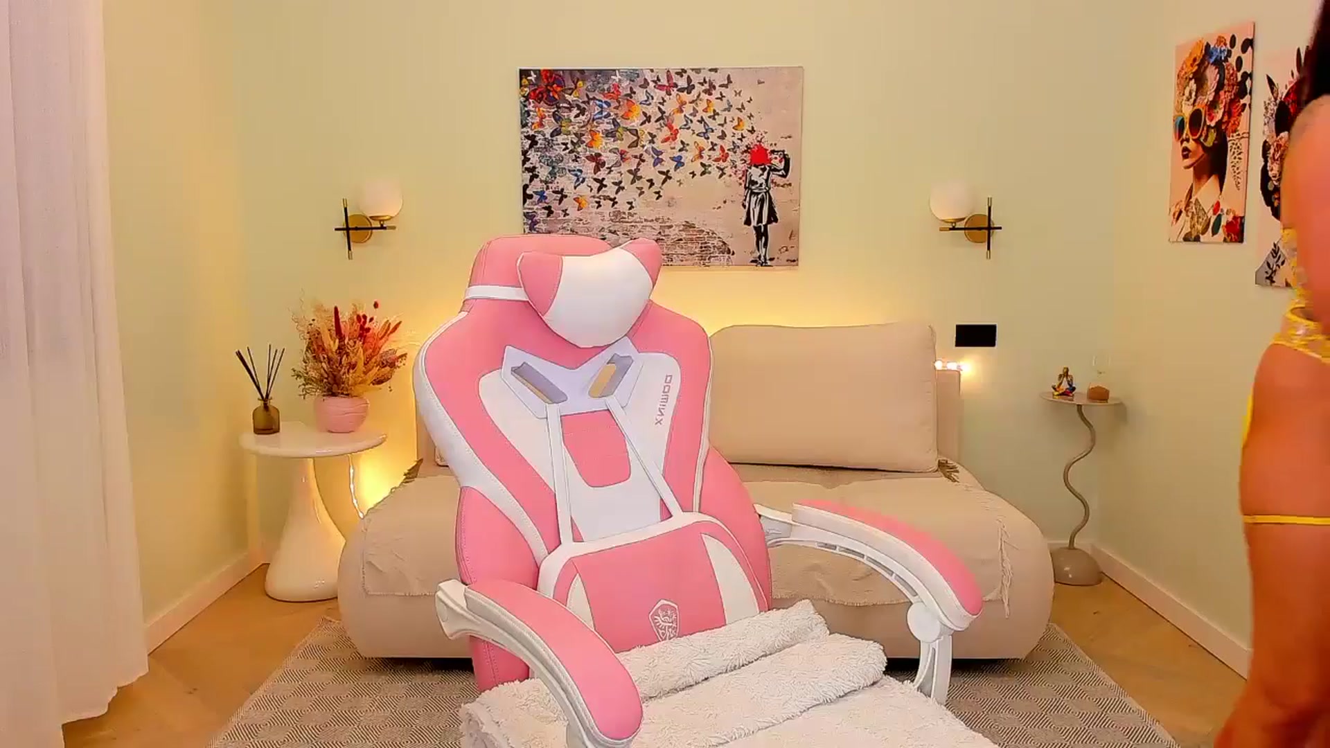 Gallery image thumbnail from Sinner_Angel's myfreecams stream on, 01/20/2026, 11:04 image 9 of 20