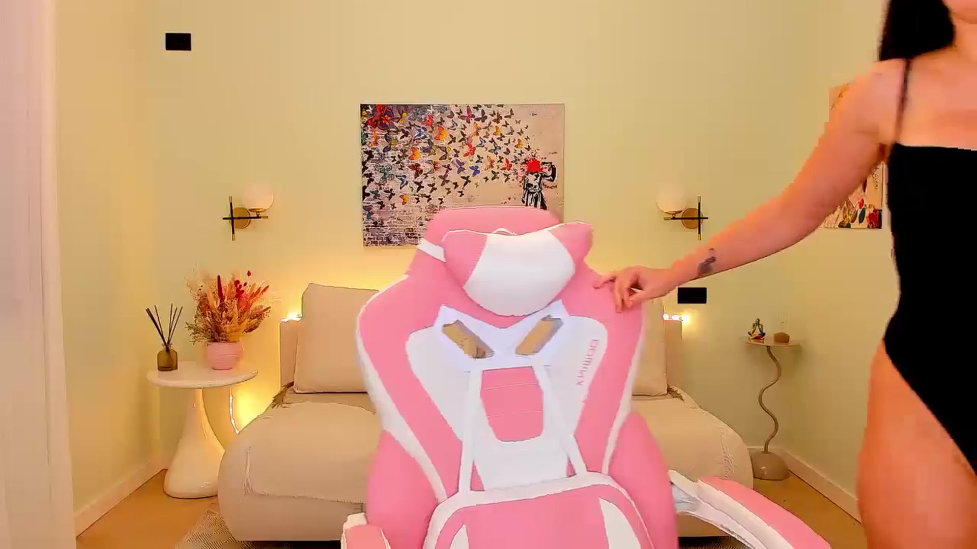 Gallery image thumbnail from Sinner_Angel's myfreecams stream on, 01/24/2026, 08:43 image 2 of 20