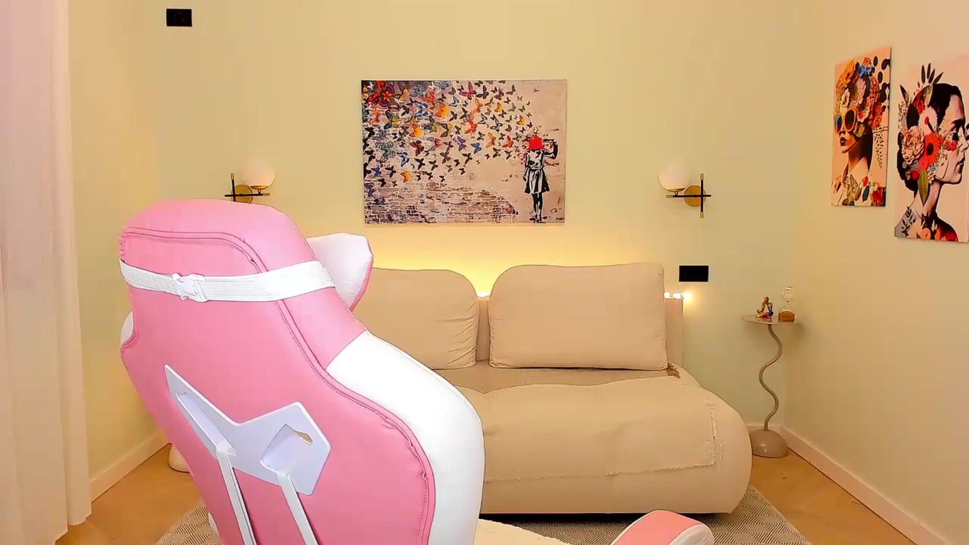 Gallery image thumbnail from Sinner_Angel's myfreecams stream on, 01/30/2026, 08:10 image 9 of 20