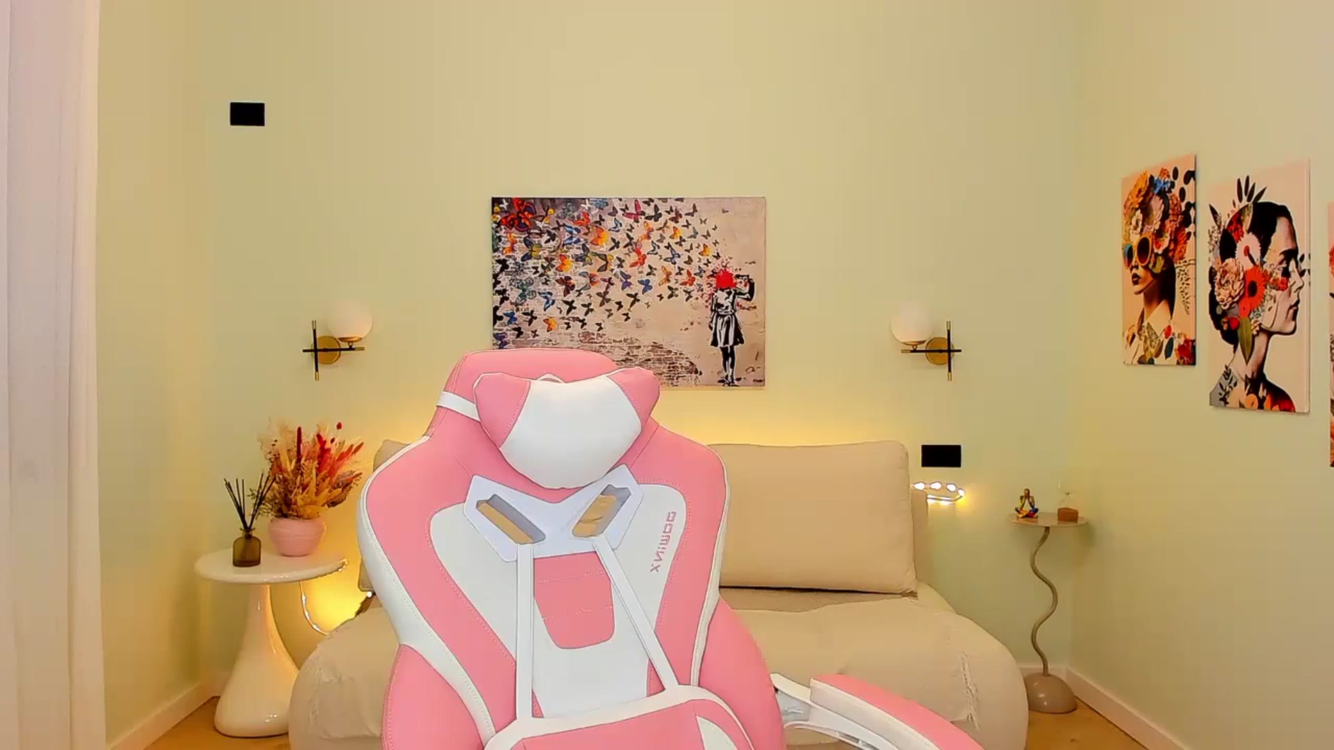 Gallery image thumbnail from Sinner_Angel's myfreecams stream on, 02/23/2026, 11:02 image 6 of 20